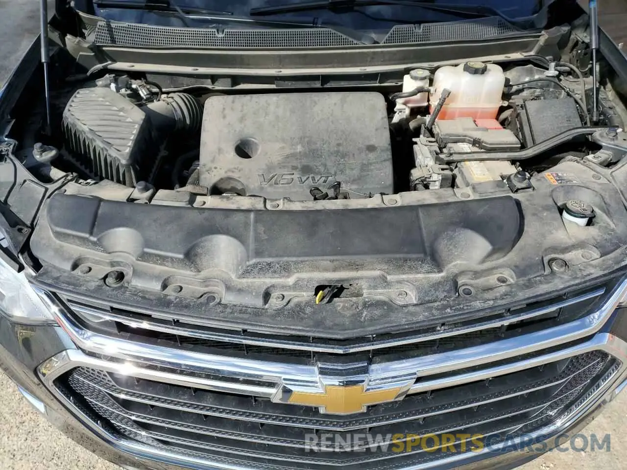 12 Photograph of a damaged car 1GNEVHKW6MJ104474 CHEVROLET TRAVERSE 2021