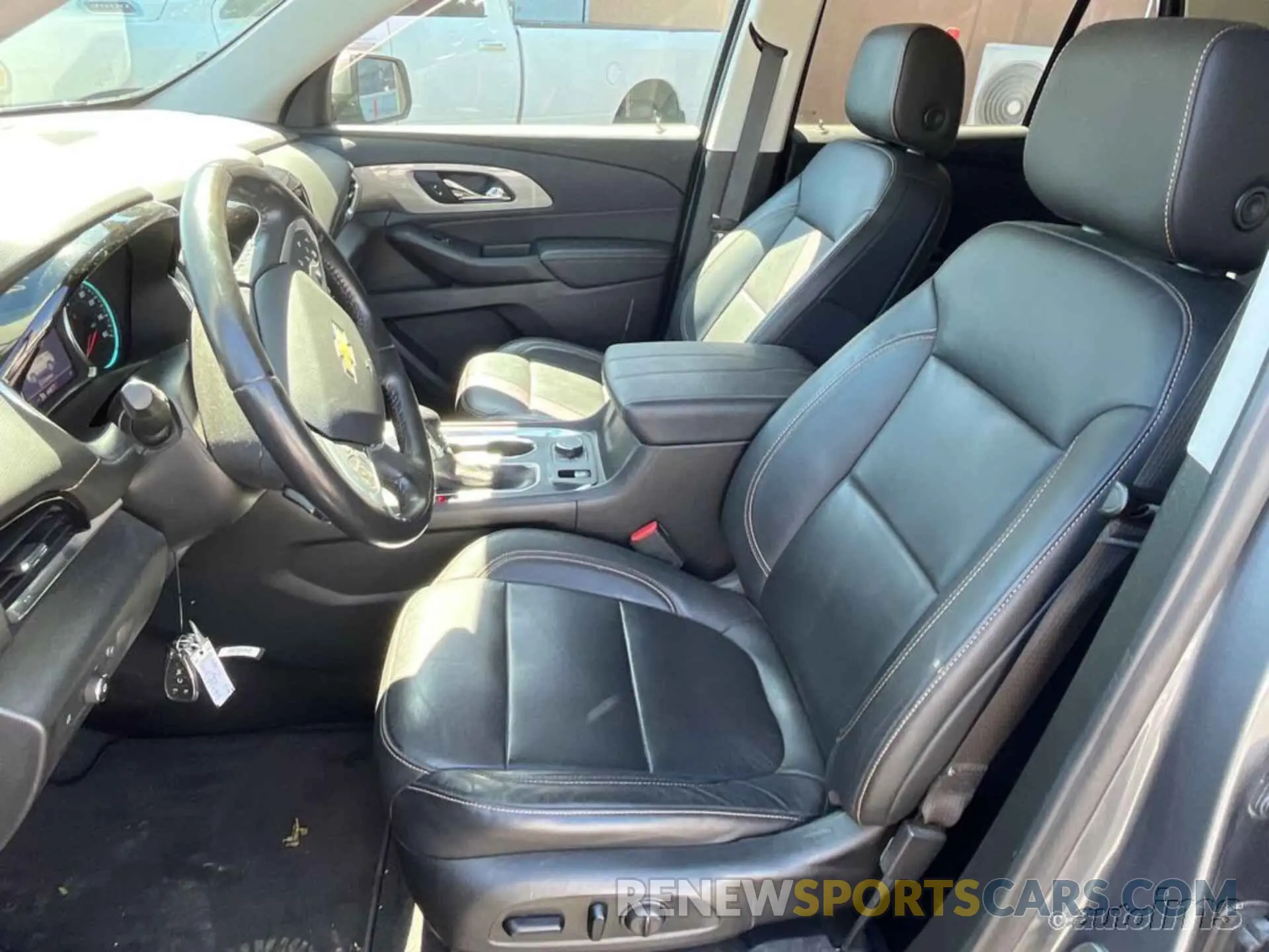11 Фотография поврежденного автомобиля 1GNEVHKW6MJ189252 CHEVROLET TRAVERSE 2021