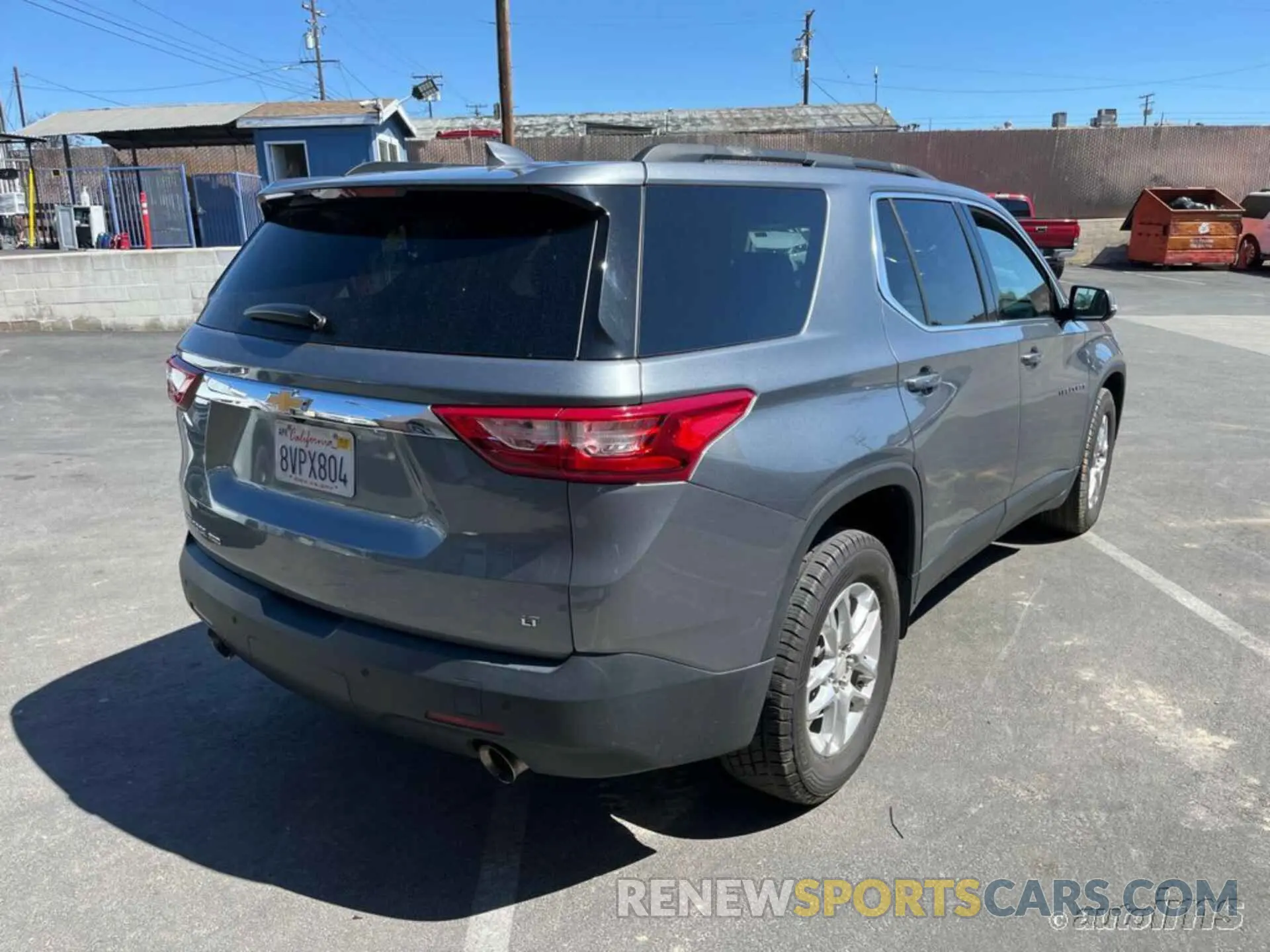 2 Фотография поврежденного автомобиля 1GNEVHKW6MJ189252 CHEVROLET TRAVERSE 2021