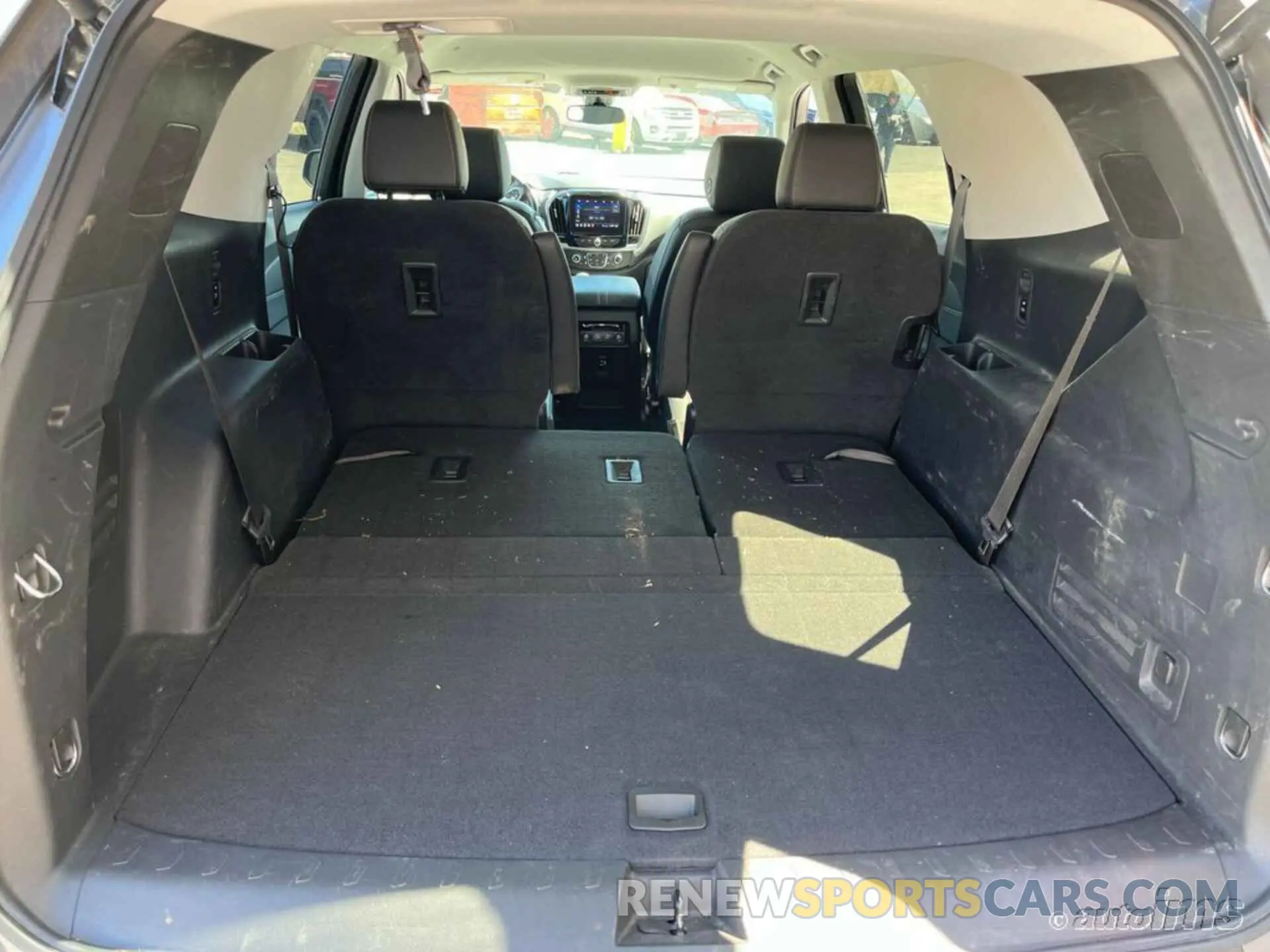 7 Фотография поврежденного автомобиля 1GNEVHKW6MJ189252 CHEVROLET TRAVERSE 2021