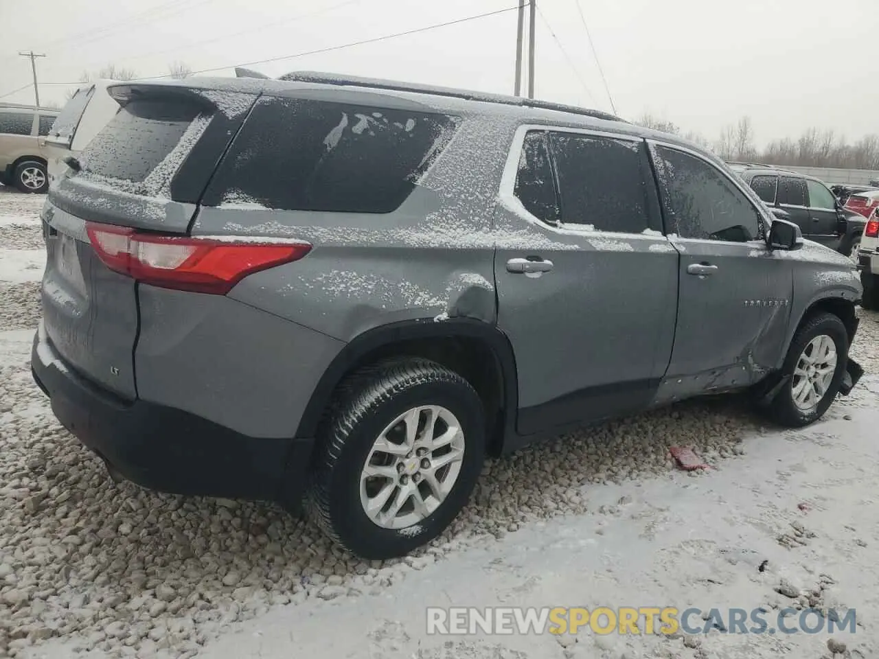 3 Фотография поврежденного автомобиля 1GNEVHKW7MJ113930 CHEVROLET TRAVERSE 2021