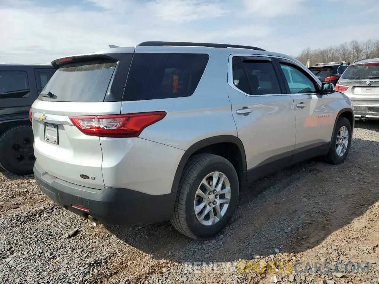 3 Фотография поврежденного автомобиля 1GNEVHKW8MJ160755 CHEVROLET TRAVERSE 2021