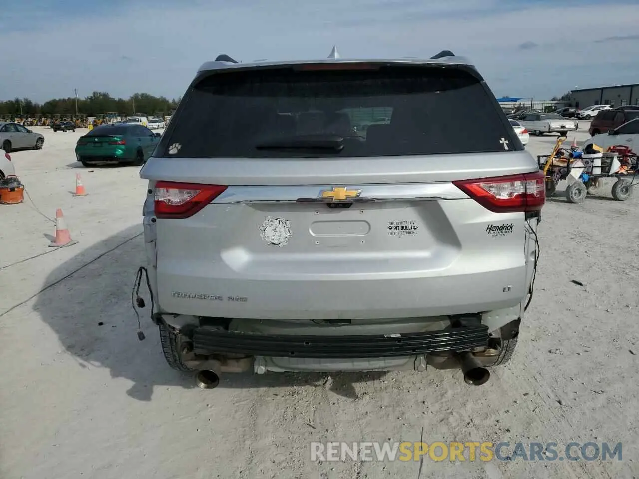 6 Photograph of a damaged car 1GNEVHKW8MJ207573 CHEVROLET TRAVERSE 2021