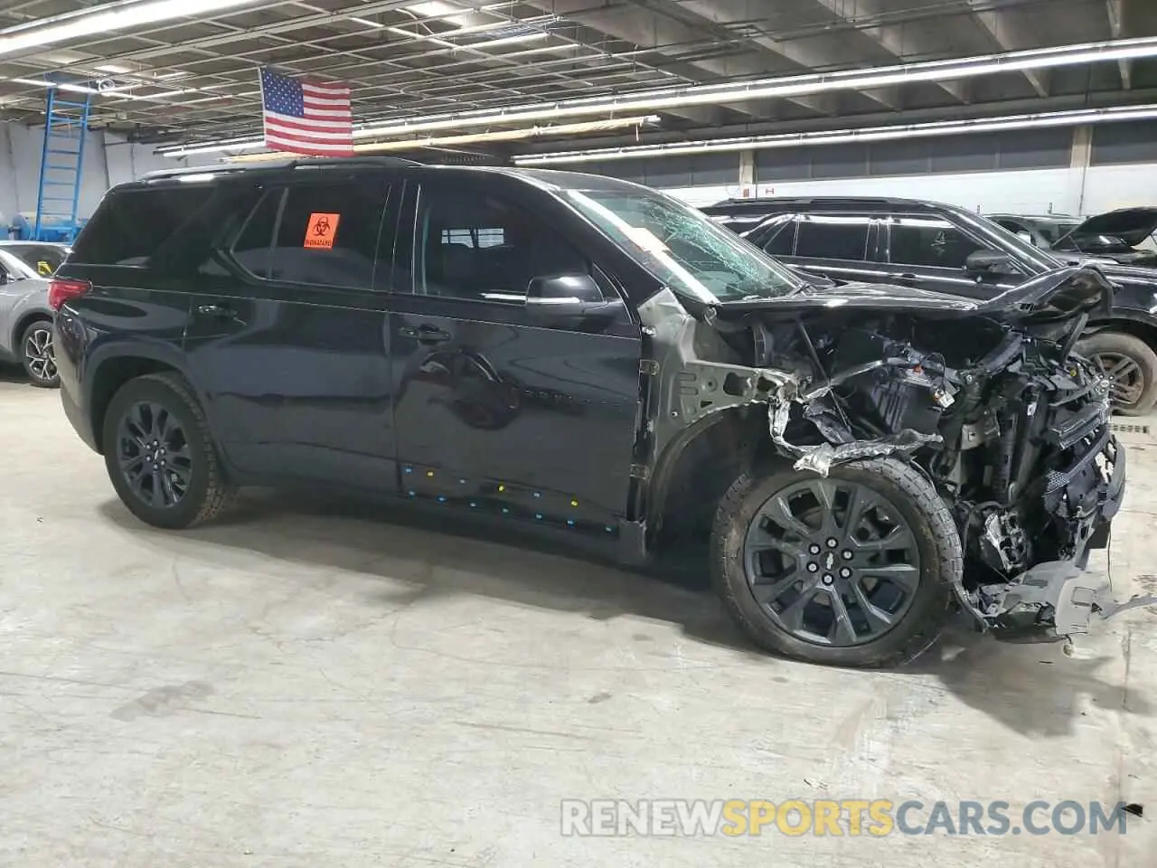 4 Photograph of a damaged car 1GNEVJKW2MJ113020 CHEVROLET TRAVERSE 2021