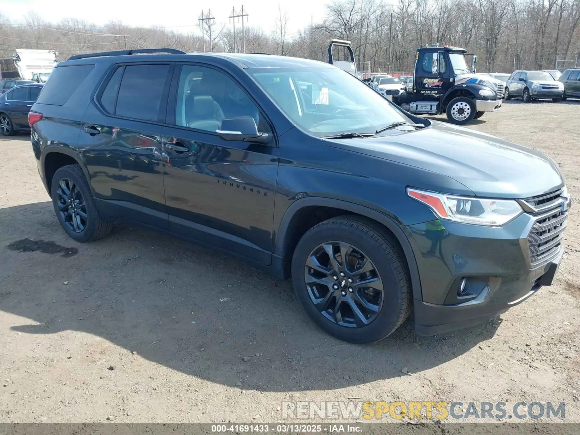 1 Photograph of a damaged car 1GNEVJKW4MJ141708 CHEVROLET TRAVERSE 2021