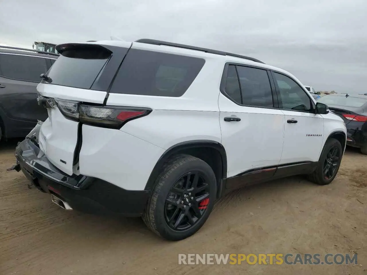 3 Photograph of a damaged car 1GNEVKKW1MJ117873 CHEVROLET TRAVERSE 2021