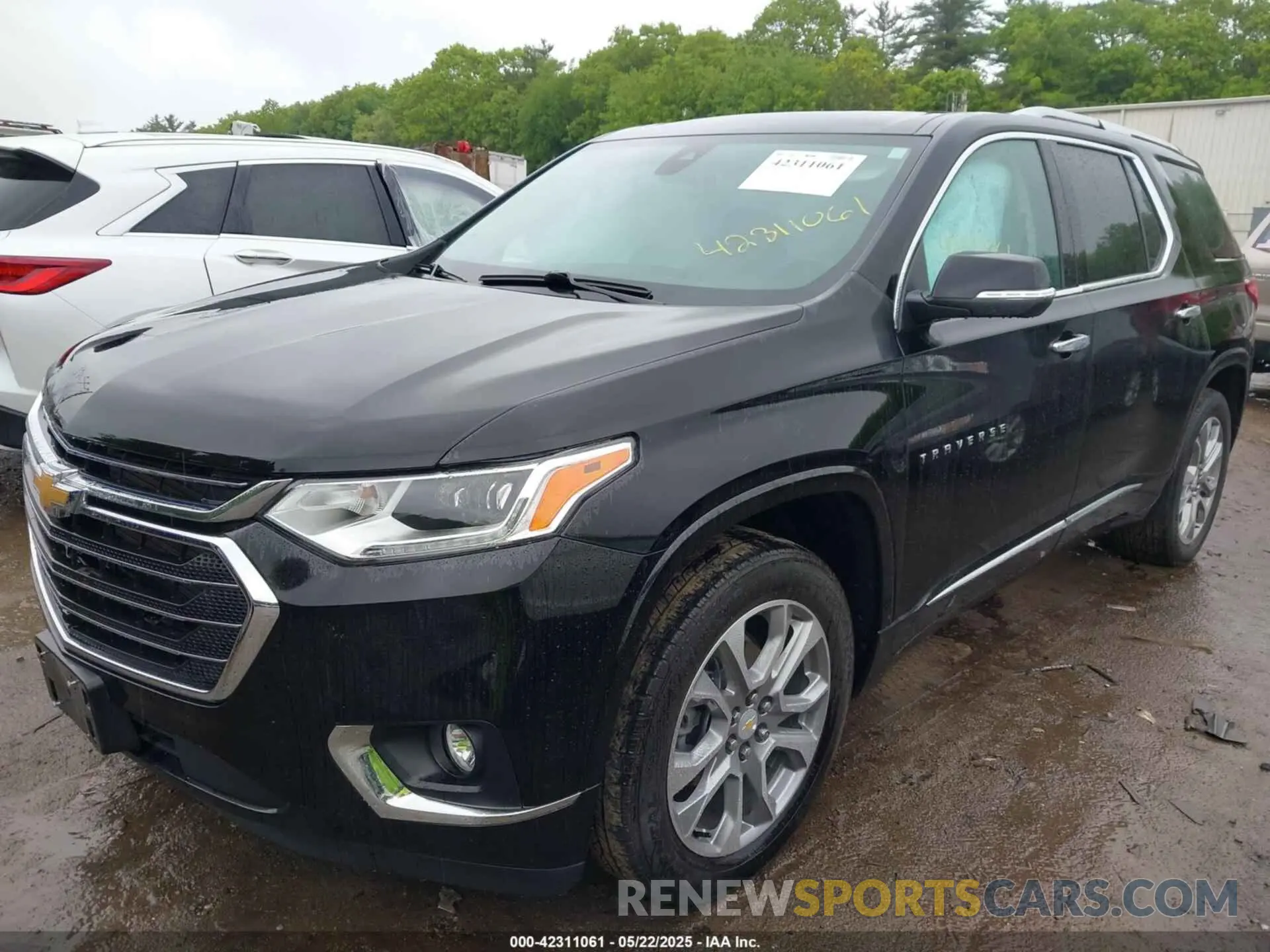 2 Фотография поврежденного автомобиля 1GNEVKKW1MJ271936 CHEVROLET TRAVERSE 2021