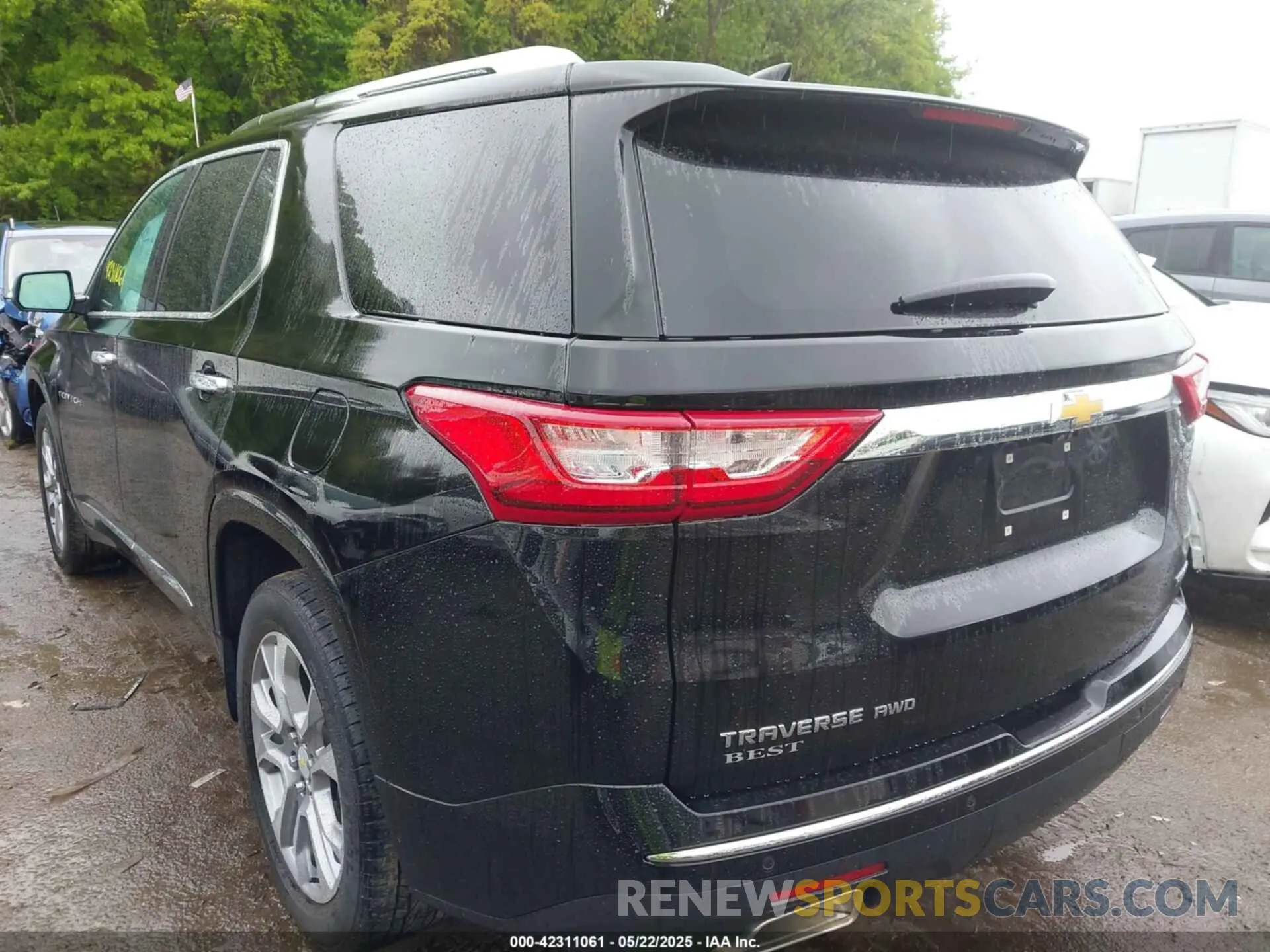 3 Фотография поврежденного автомобиля 1GNEVKKW1MJ271936 CHEVROLET TRAVERSE 2021