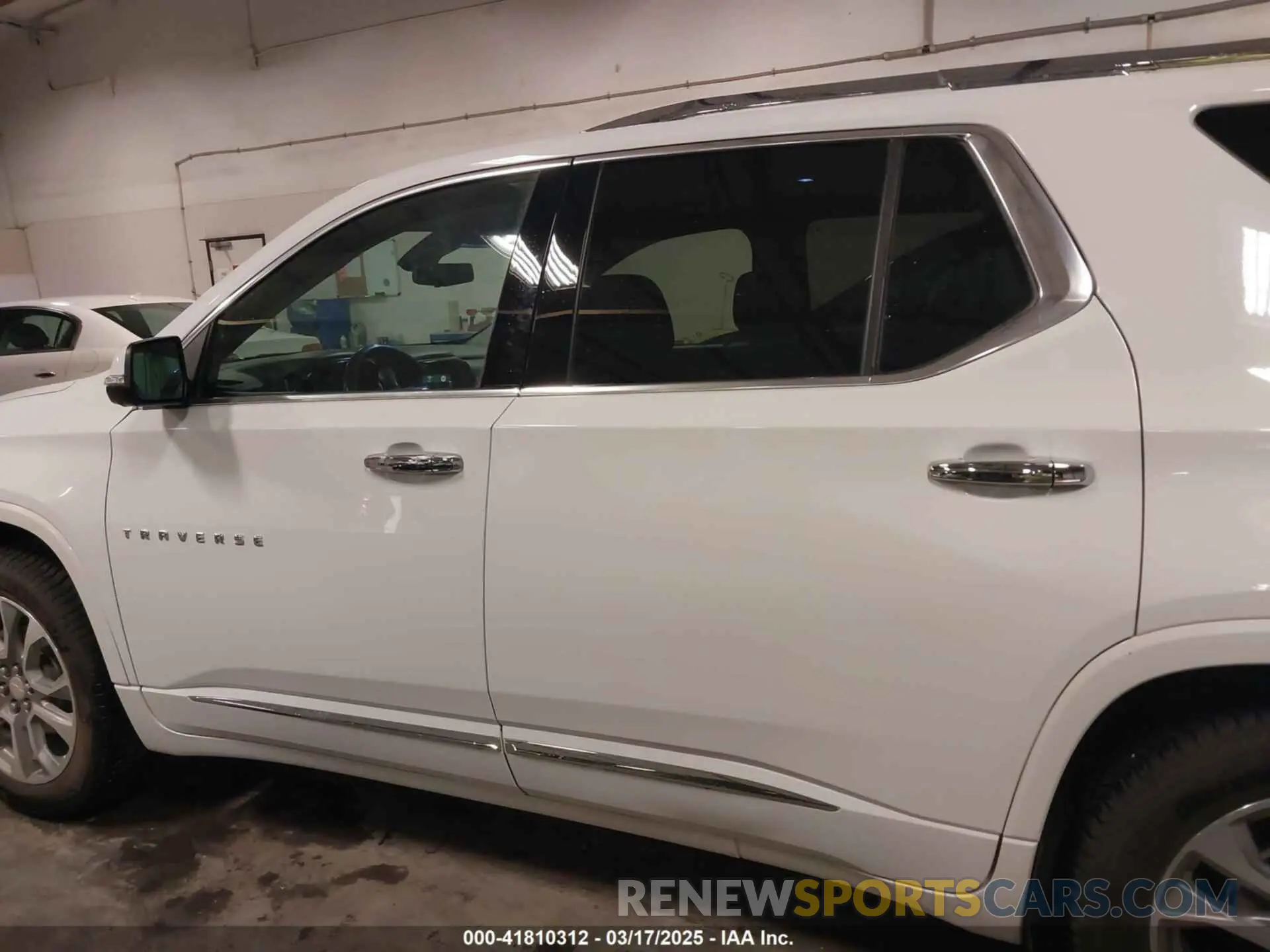 14 Фотография поврежденного автомобиля 1GNEVKKW8MJ259346 CHEVROLET TRAVERSE 2021