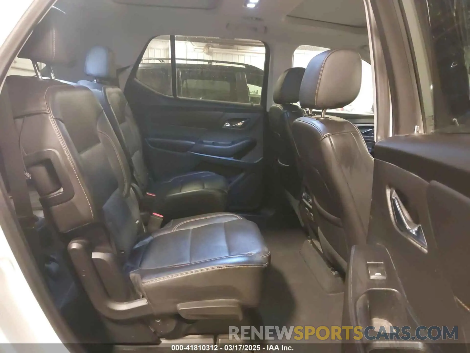 8 Фотография поврежденного автомобиля 1GNEVKKW8MJ259346 CHEVROLET TRAVERSE 2021