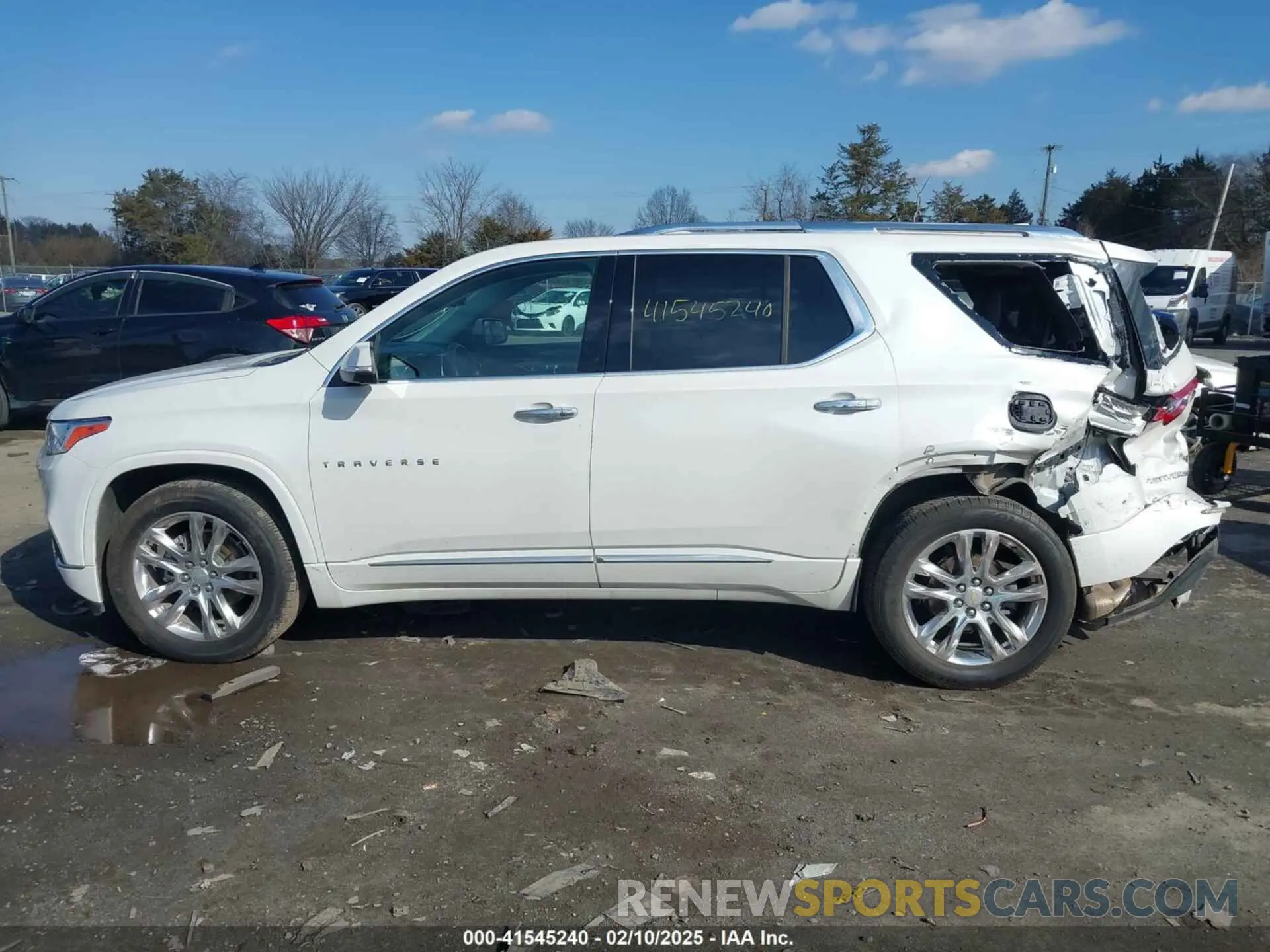 14 Photograph of a damaged car 1GNEVNKW9MJ200257 CHEVROLET TRAVERSE 2021