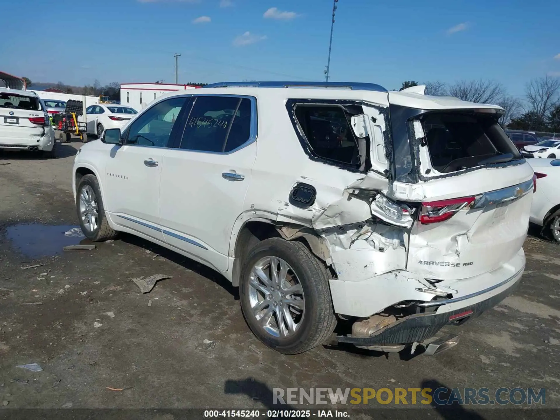 3 Photograph of a damaged car 1GNEVNKW9MJ200257 CHEVROLET TRAVERSE 2021