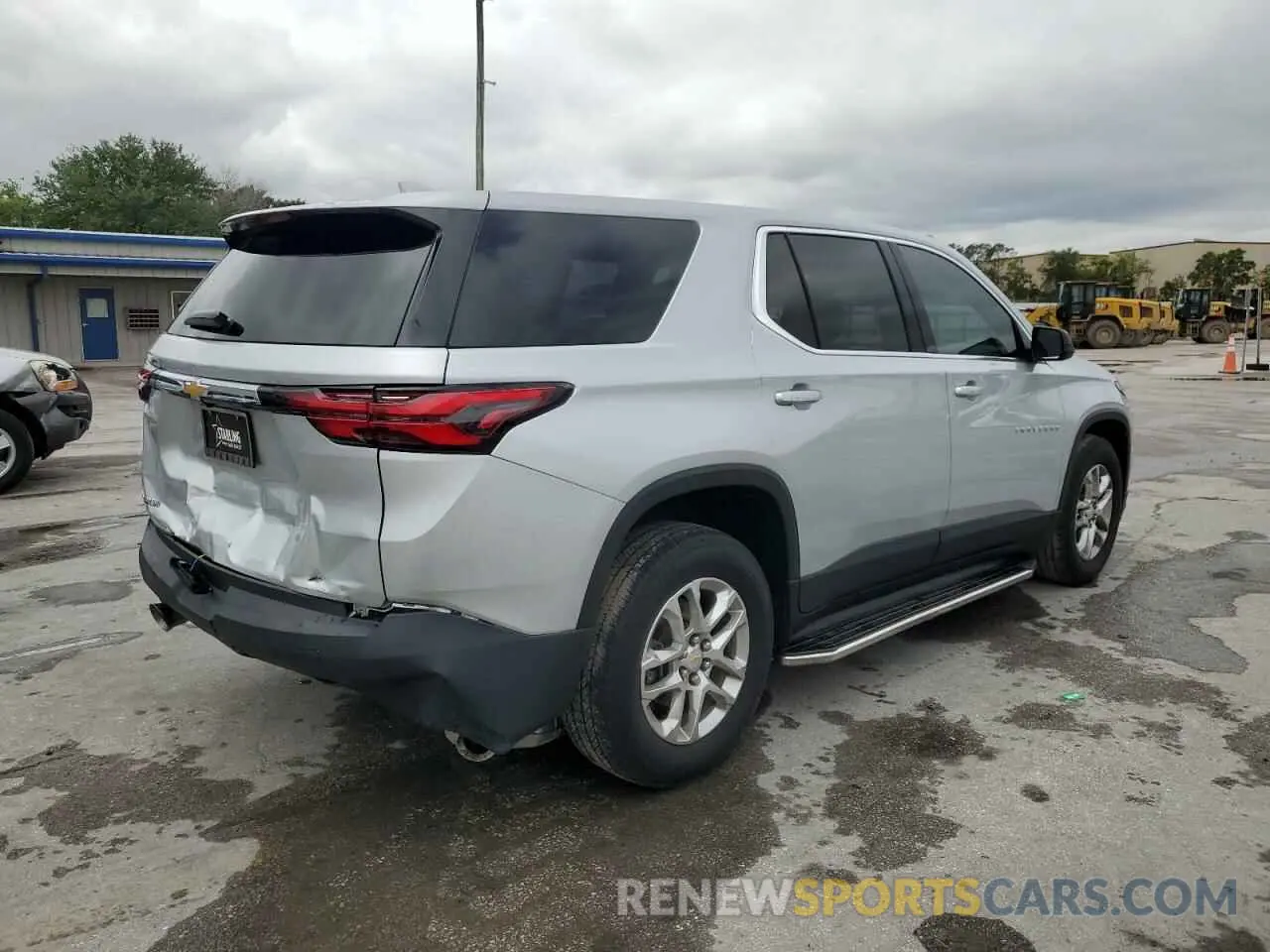 3 Photograph of a damaged car 1GNERFKW1NJ100987 CHEVROLET TRAVERSE 2022