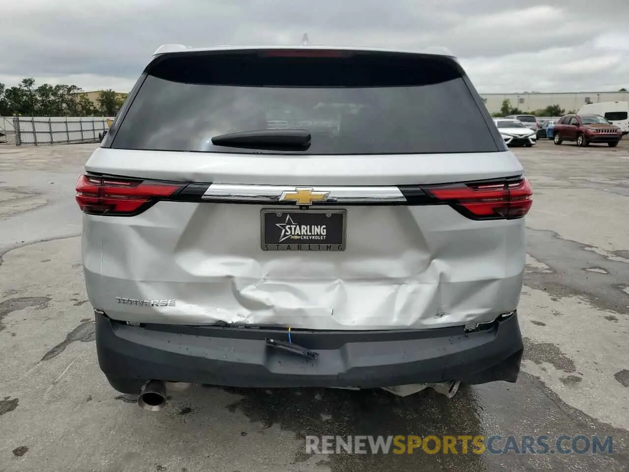 6 Photograph of a damaged car 1GNERFKW1NJ100987 CHEVROLET TRAVERSE 2022