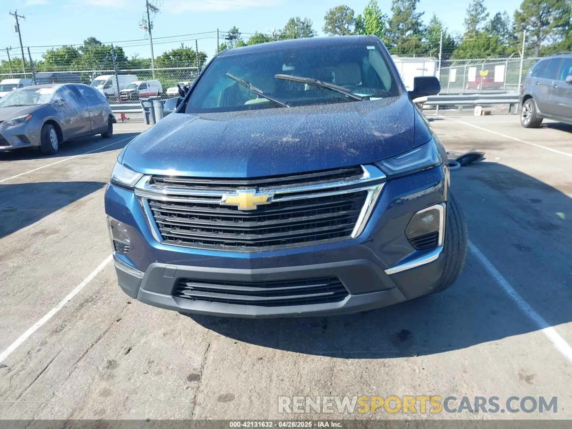 12 Photograph of a damaged car 1GNERFKW3NJ120416 CHEVROLET TRAVERSE 2022