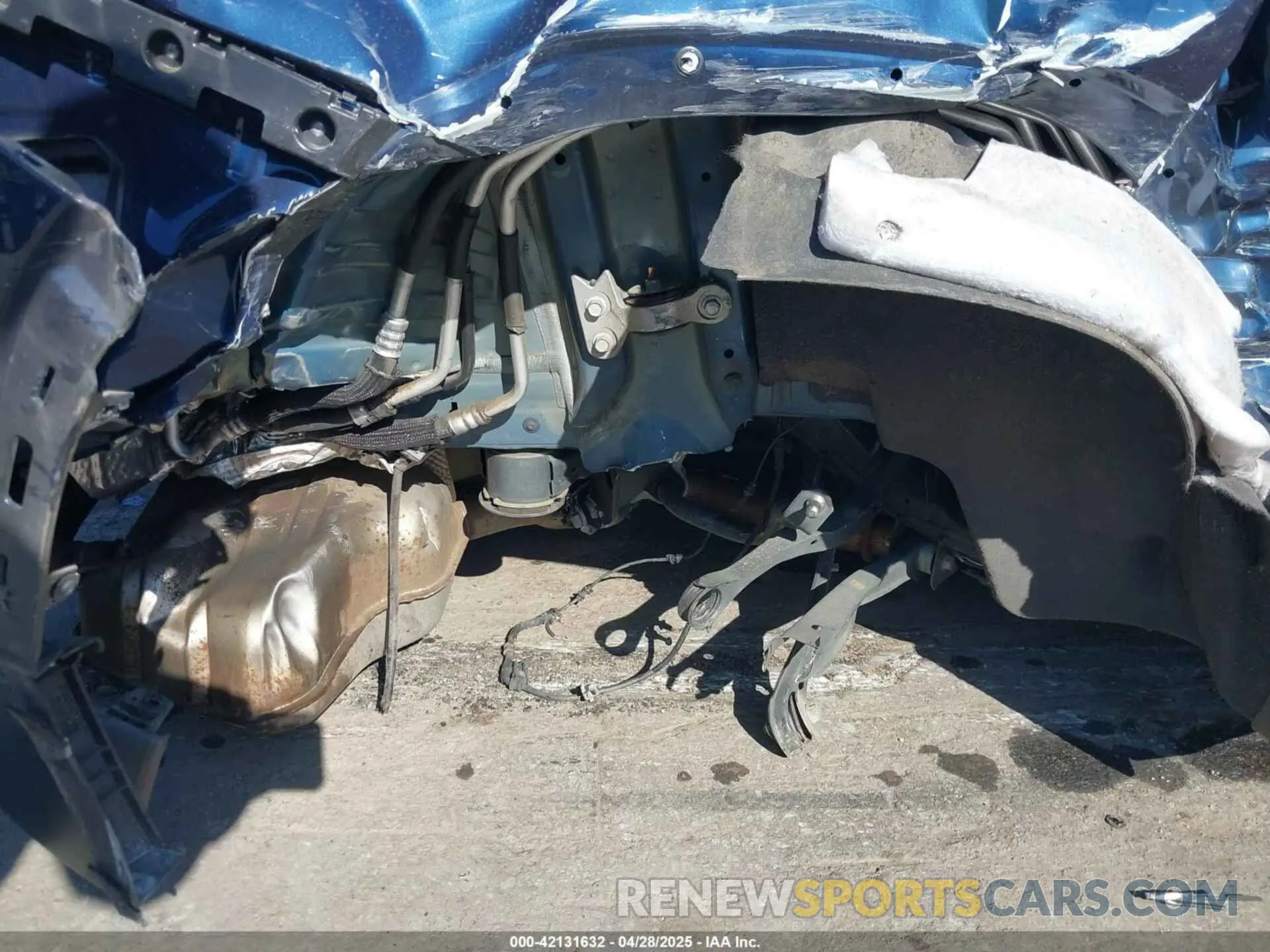 6 Photograph of a damaged car 1GNERFKW3NJ120416 CHEVROLET TRAVERSE 2022