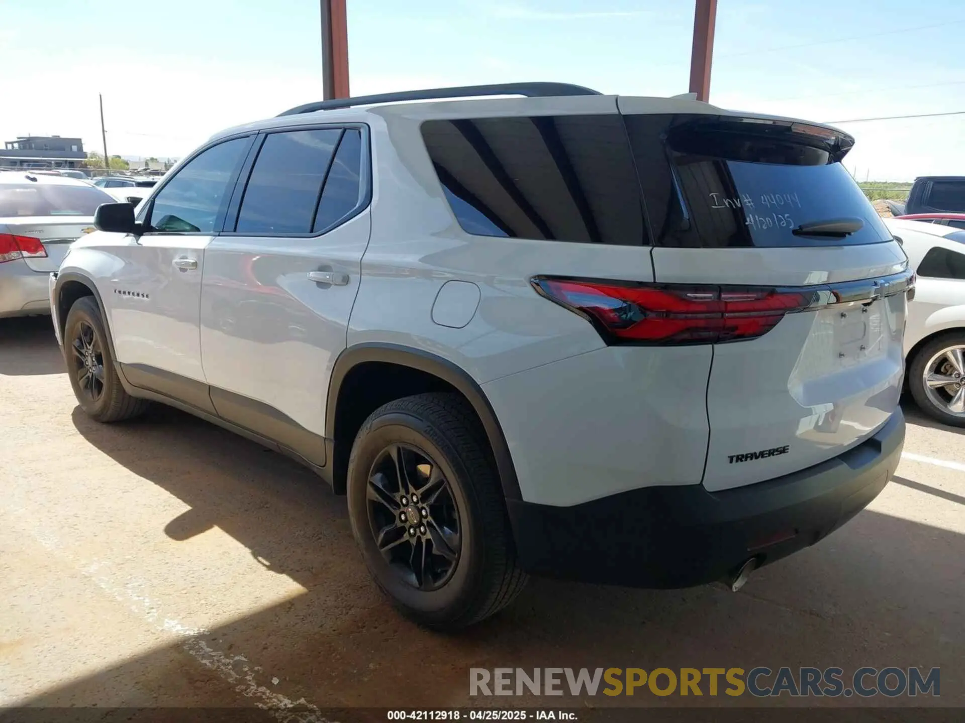 3 Фотография поврежденного автомобиля 1GNERFKW9NJ185979 CHEVROLET TRAVERSE 2022