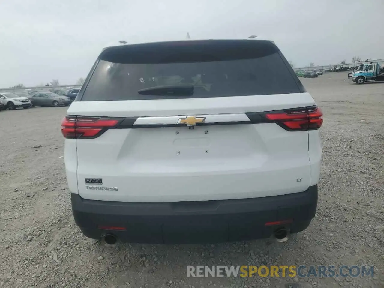 6 Photograph of a damaged car 1GNERGKW0NJ102168 CHEVROLET TRAVERSE 2022