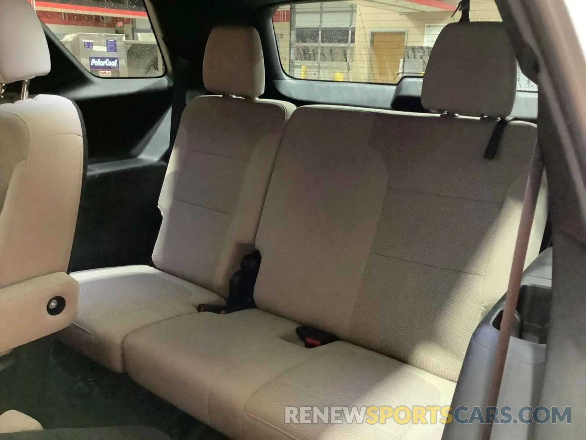 2 Photograph of a damaged car 1GNERGKW1NJ150939 CHEVROLET TRAVERSE 2022