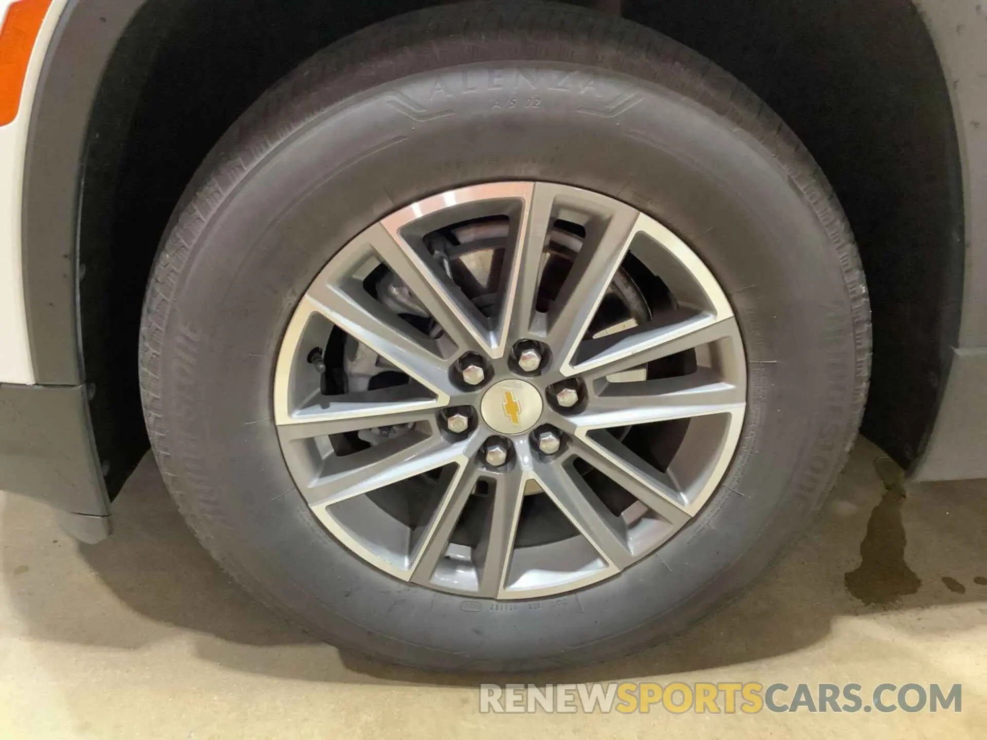 9 Photograph of a damaged car 1GNERGKW1NJ150939 CHEVROLET TRAVERSE 2022