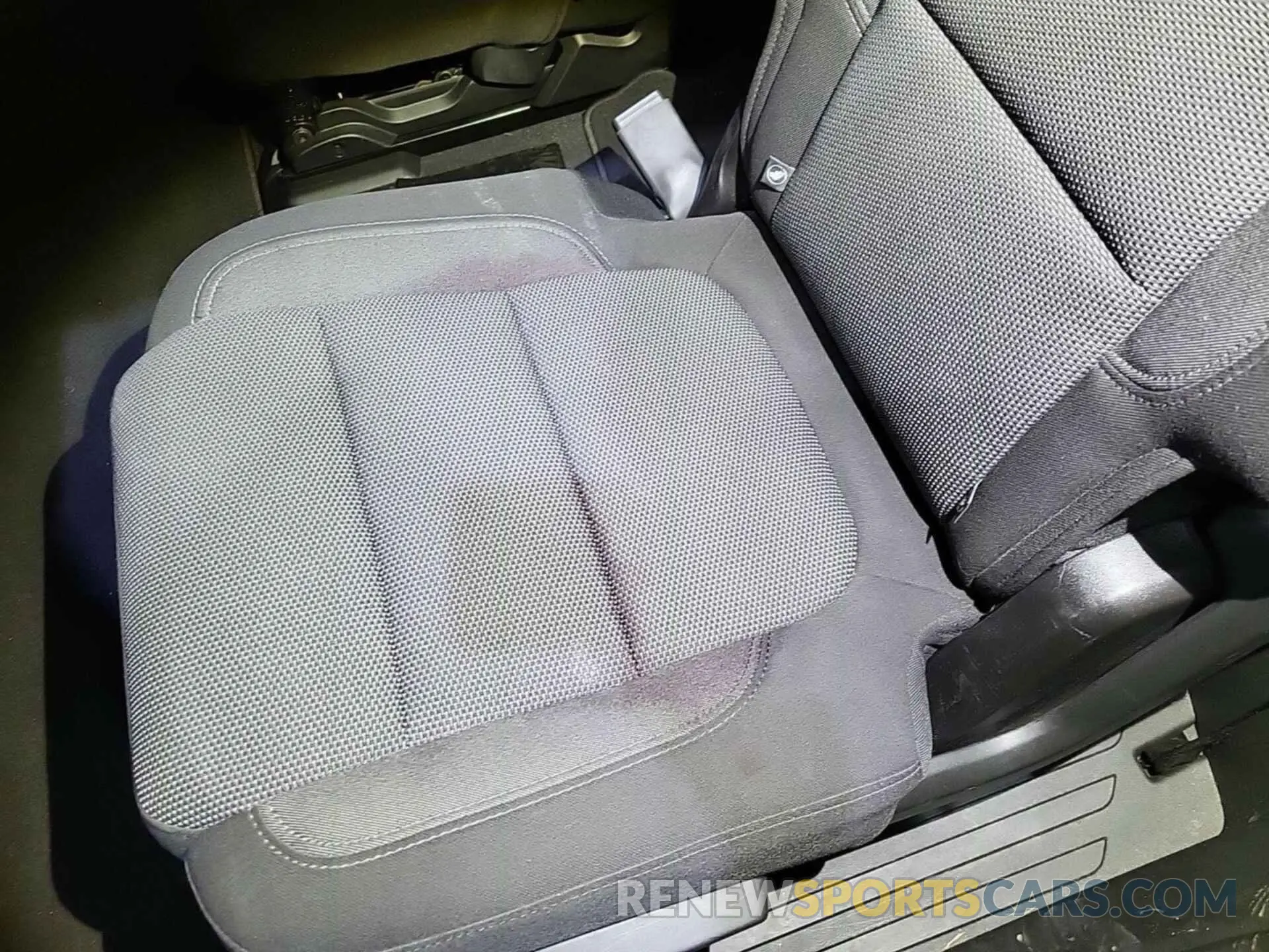 19 Photograph of a damaged car 1GNERGKW2NJ141618 CHEVROLET TRAVERSE 2022