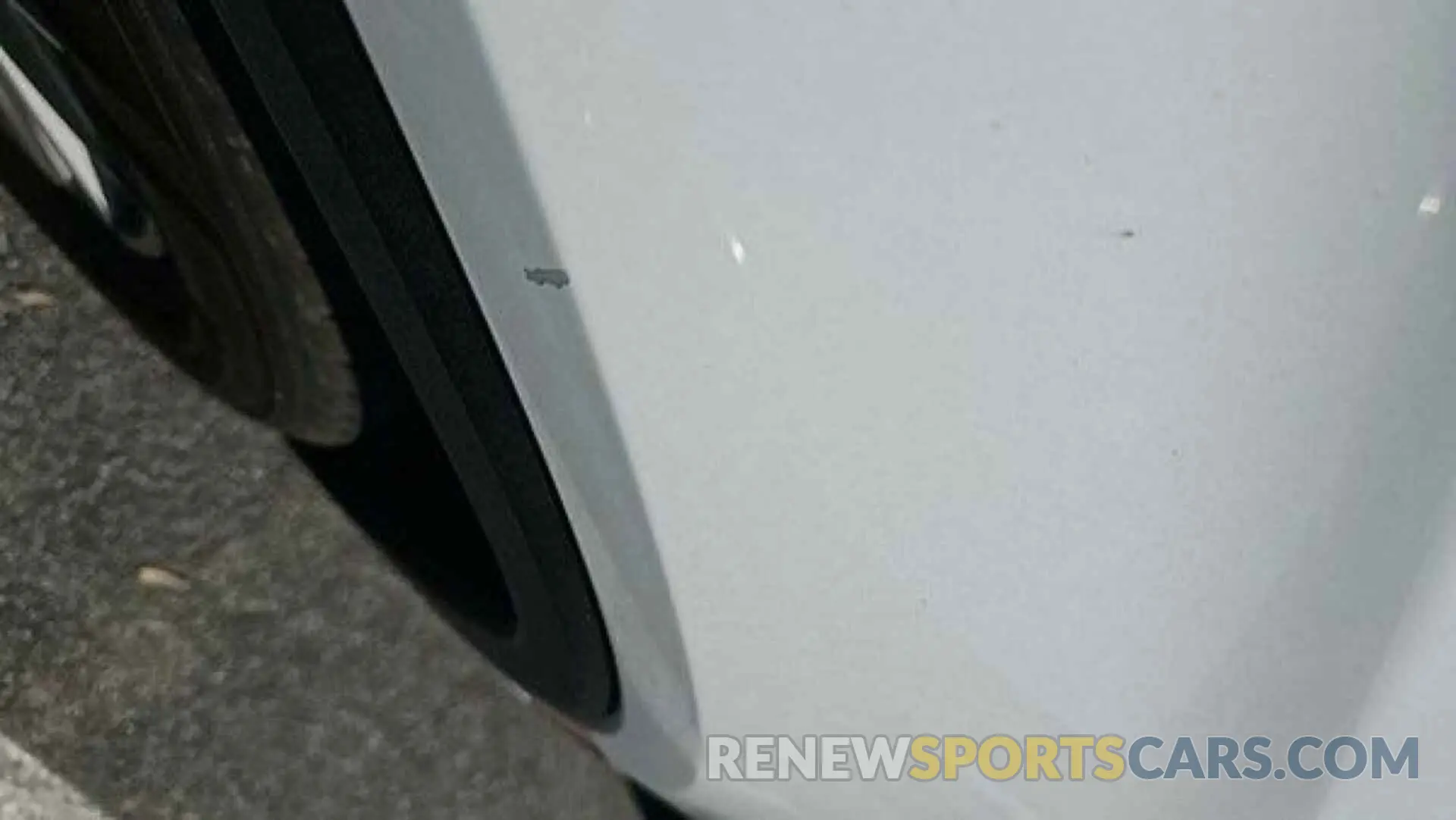 17 Photograph of a damaged car 1GNERGKW2NJ168866 CHEVROLET TRAVERSE 2022