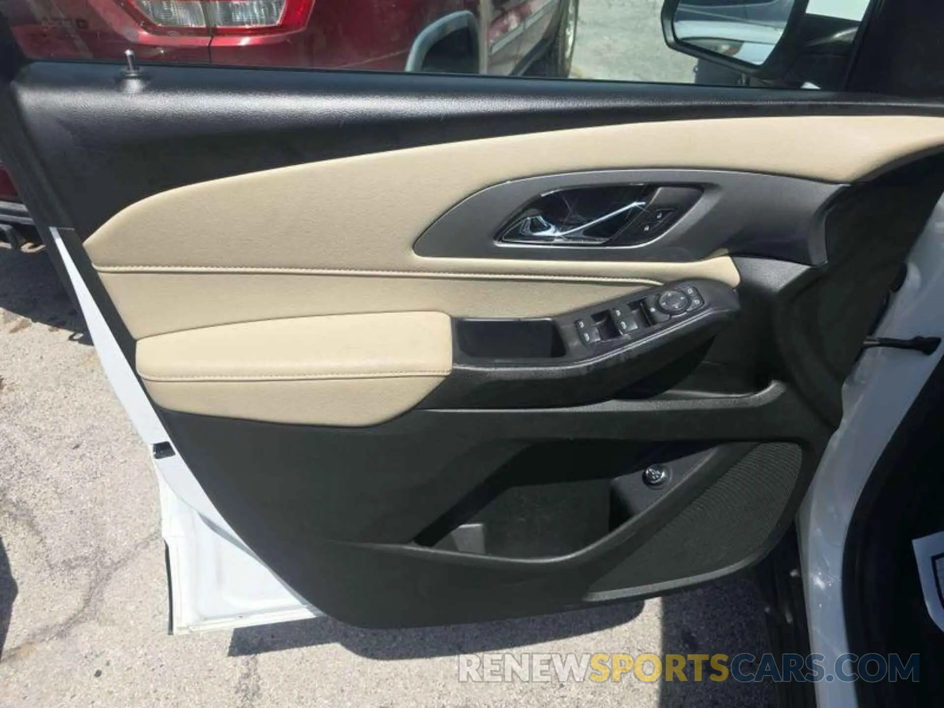 7 Photograph of a damaged car 1GNERGKW2NJ168866 CHEVROLET TRAVERSE 2022