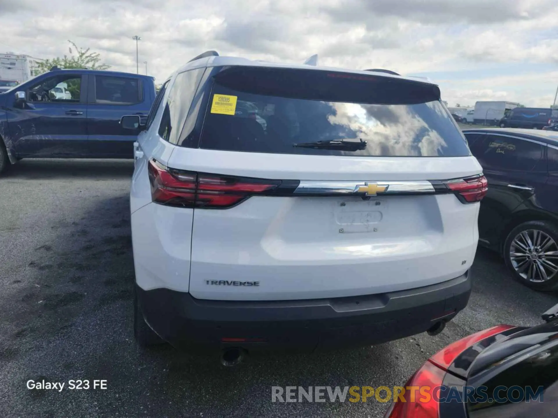 13 Photograph of a damaged car 1GNERGKW3NJ152241 CHEVROLET TRAVERSE 2022