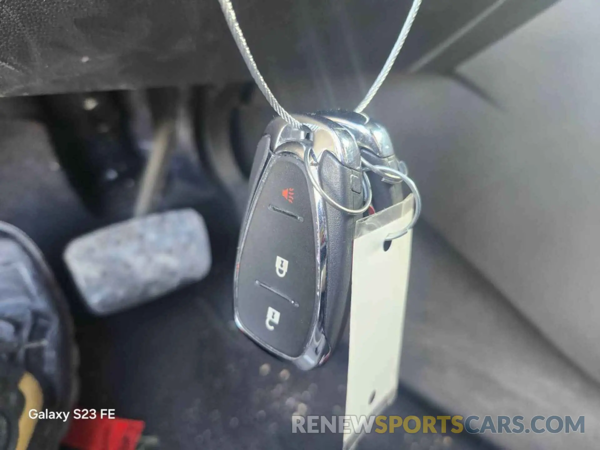 6 Photograph of a damaged car 1GNERGKW3NJ152241 CHEVROLET TRAVERSE 2022