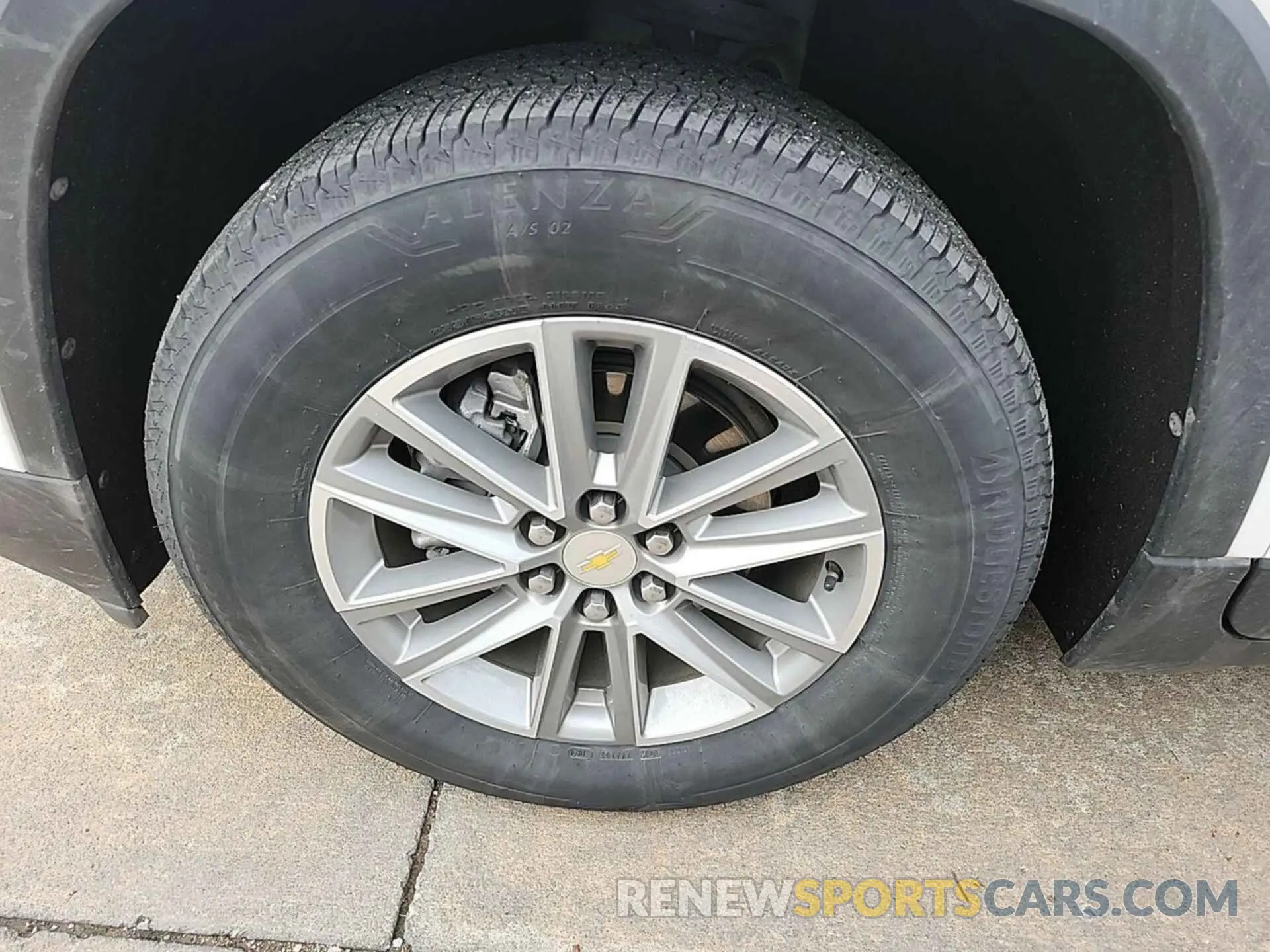 1 Фотография поврежденного автомобиля 1GNERGKW3NJ157214 CHEVROLET TRAVERSE 2022