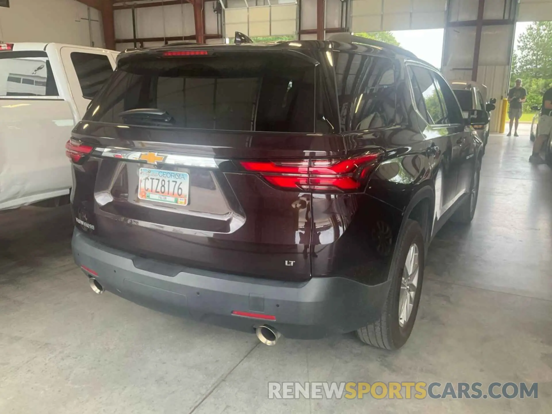 12 Photograph of a damaged car 1GNERGKW3NJ173168 CHEVROLET TRAVERSE 2022