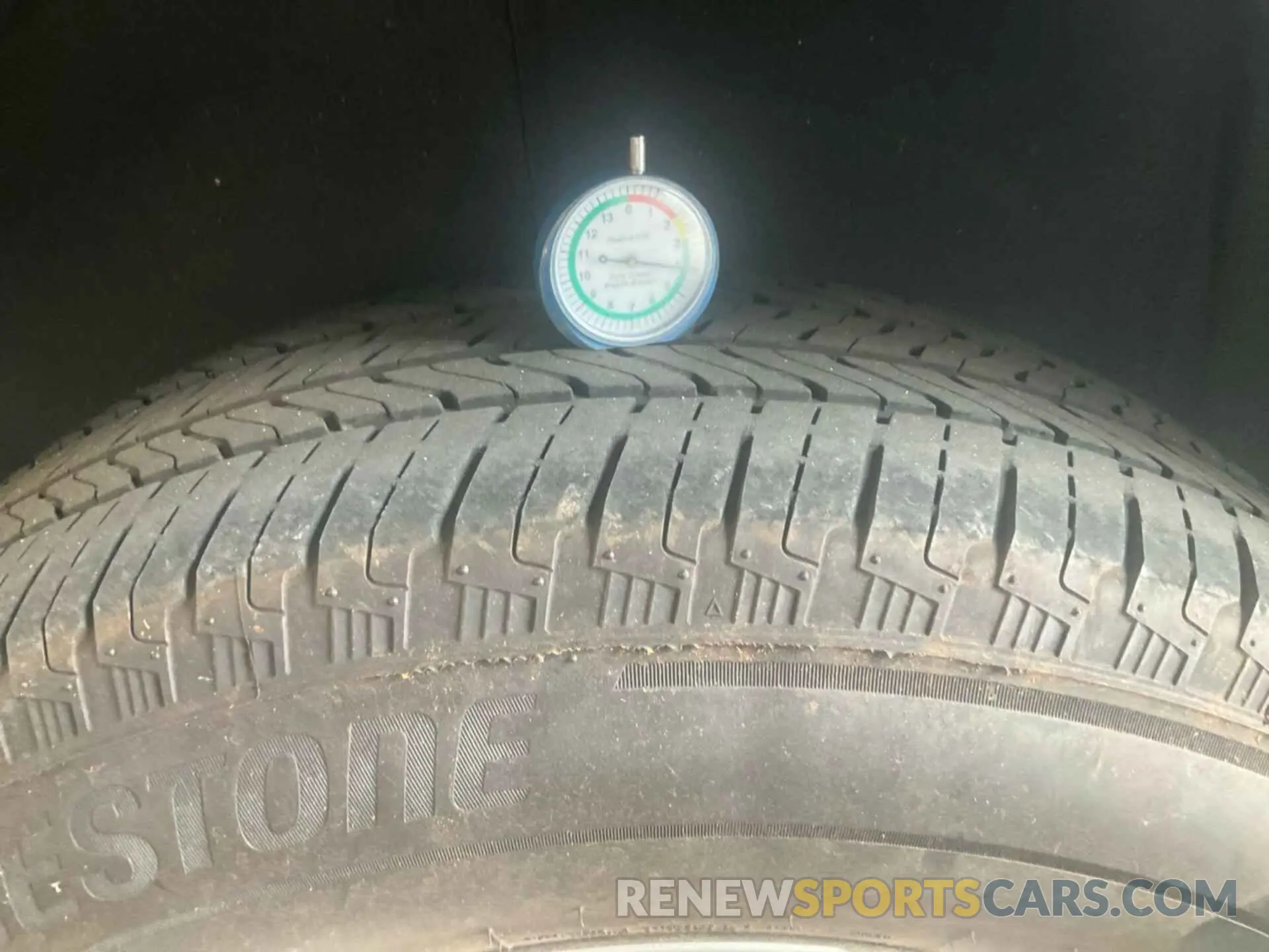 7 Photograph of a damaged car 1GNERGKW3NJ173168 CHEVROLET TRAVERSE 2022