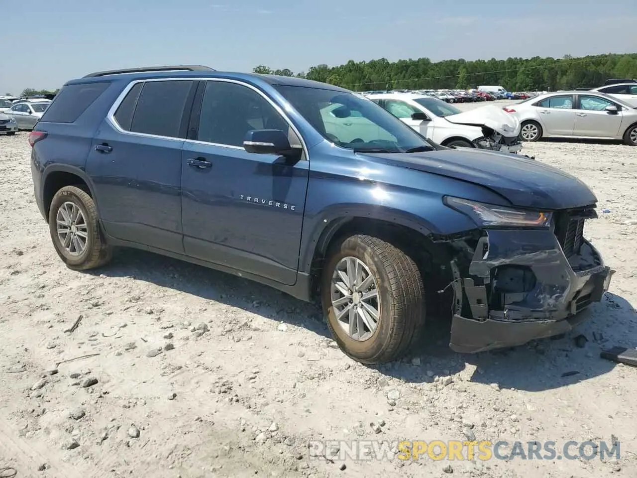 4 Photograph of a damaged car 1GNERGKW4NJ127865 CHEVROLET TRAVERSE 2022