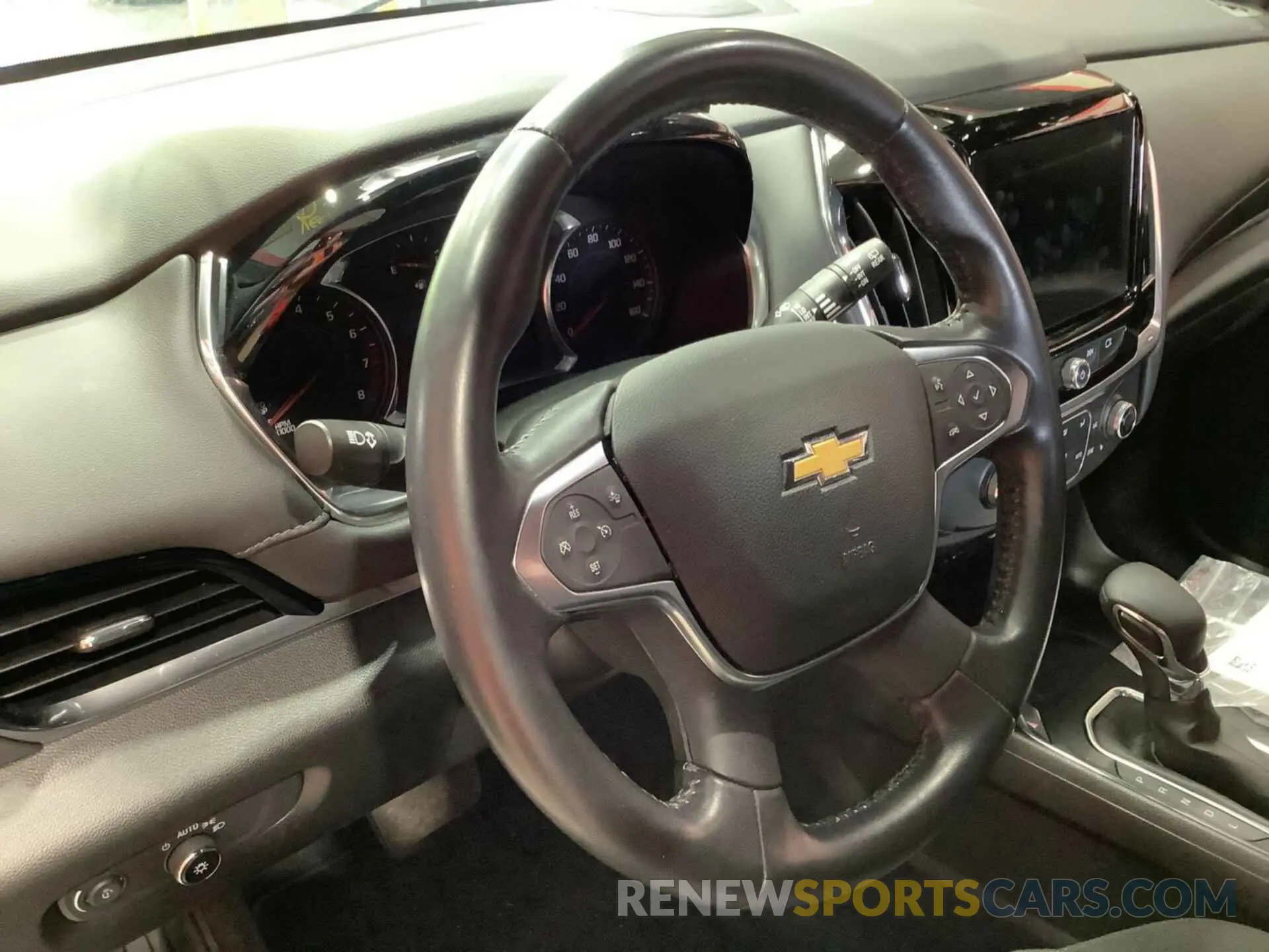 12 Photograph of a damaged car 1GNERGKW5NJ150961 CHEVROLET TRAVERSE 2022