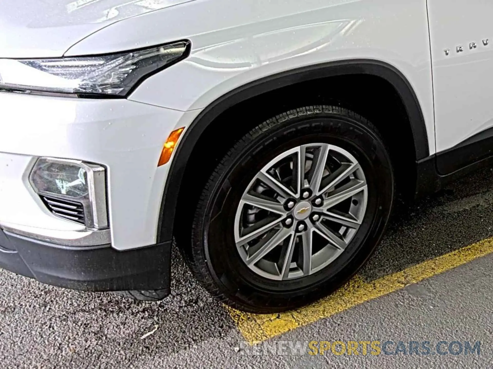 25 Photograph of a damaged car 1GNERGKW5NJ150961 CHEVROLET TRAVERSE 2022
