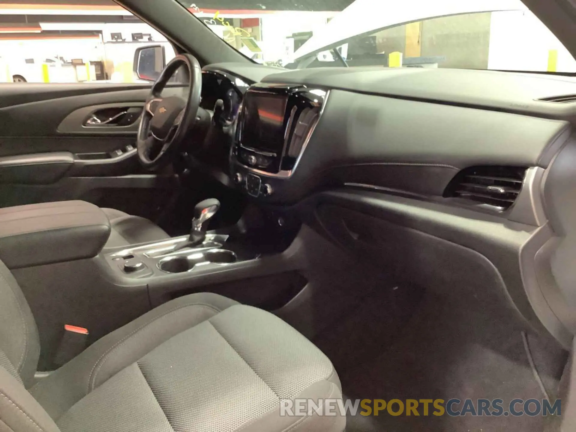 30 Photograph of a damaged car 1GNERGKW5NJ150961 CHEVROLET TRAVERSE 2022