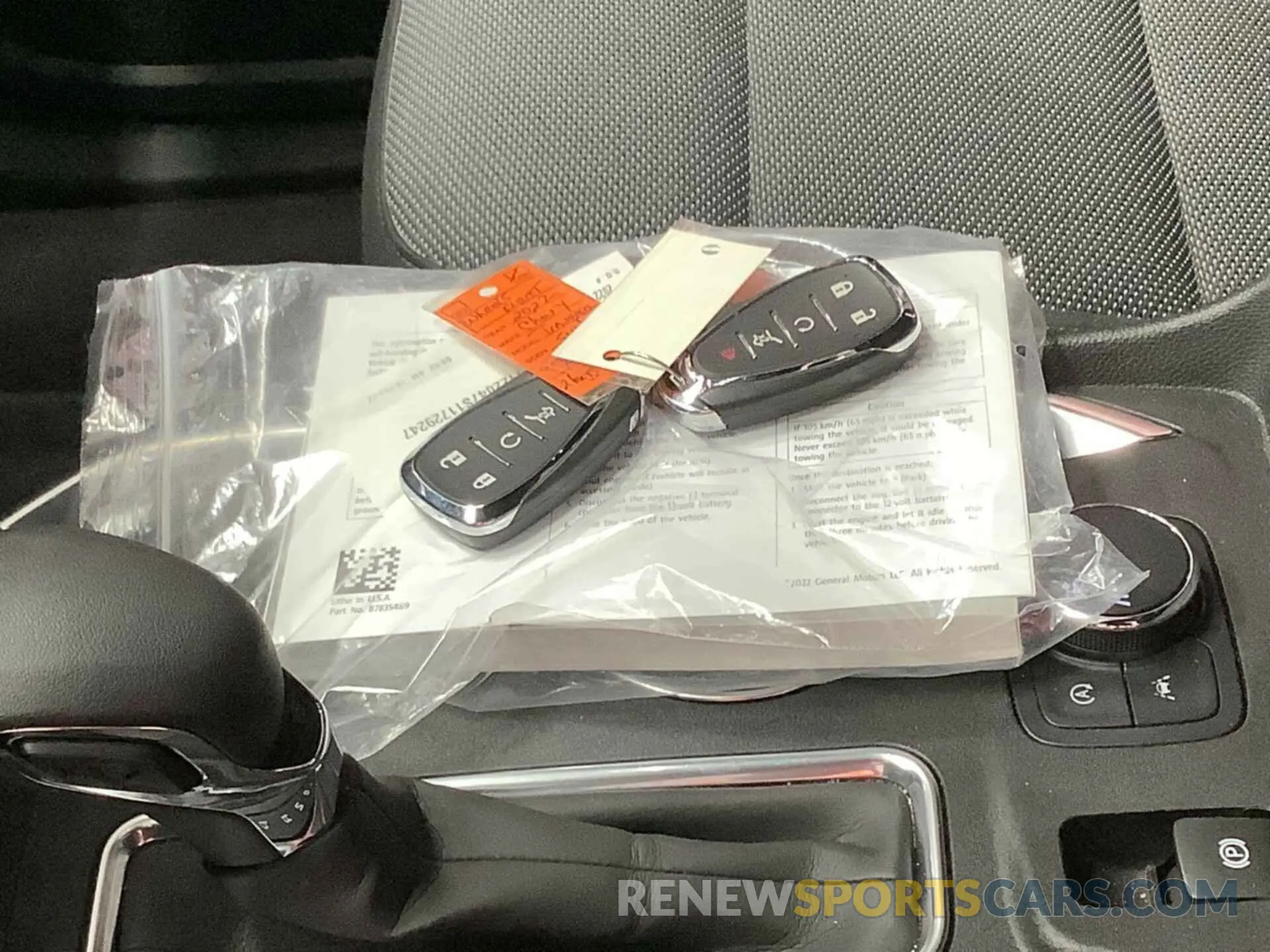 35 Photograph of a damaged car 1GNERGKW5NJ150961 CHEVROLET TRAVERSE 2022