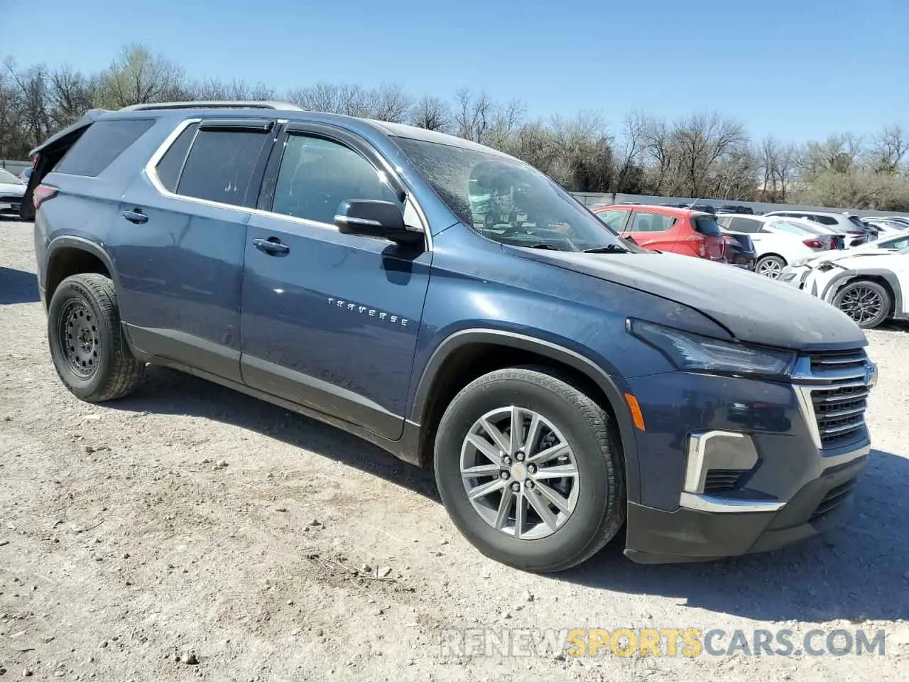4 Фотография поврежденного автомобиля 1GNERGKW5NJ183667 CHEVROLET TRAVERSE 2022