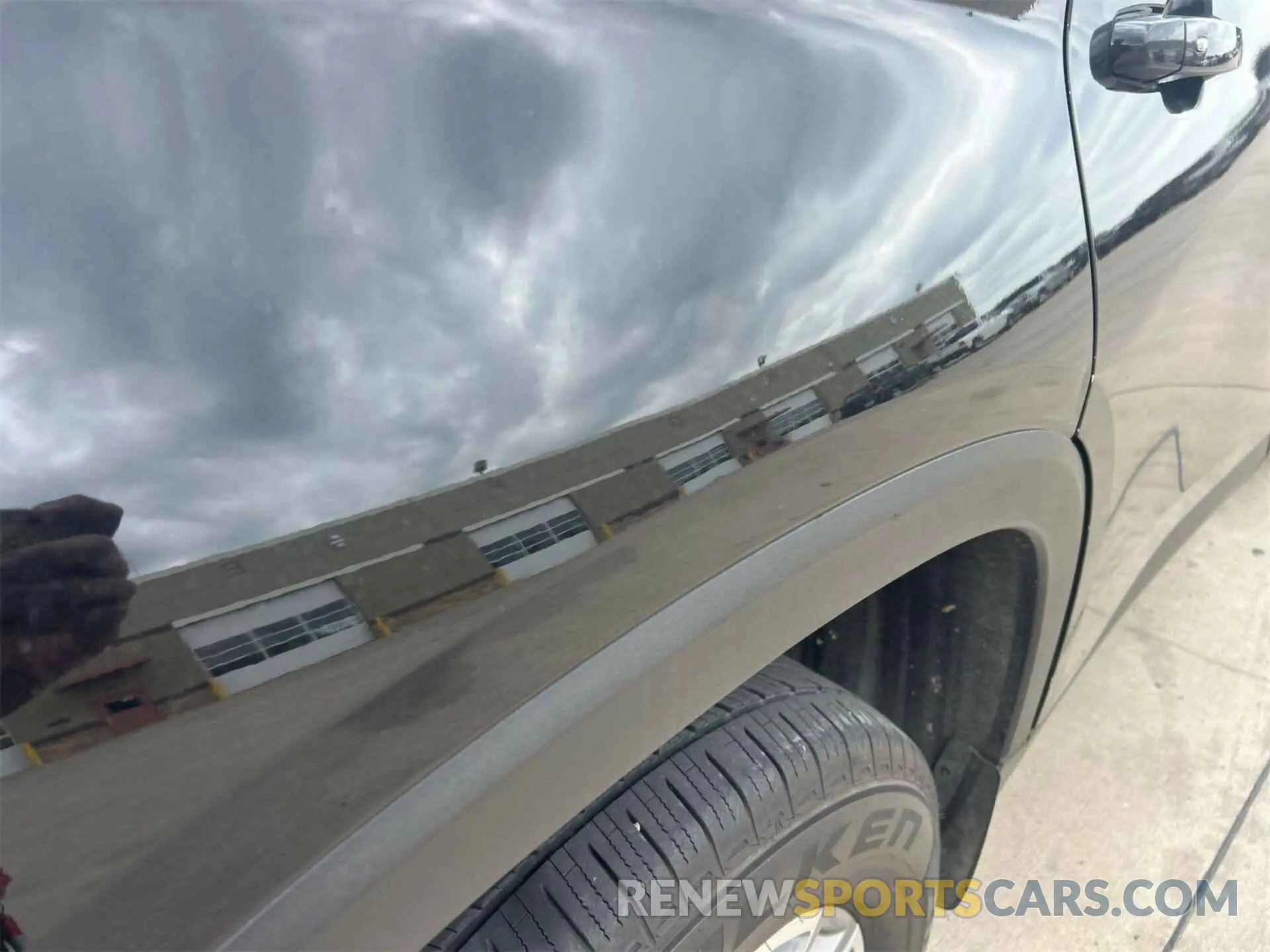 15 Photograph of a damaged car 1GNERGKW6NJ153965 CHEVROLET TRAVERSE 2022