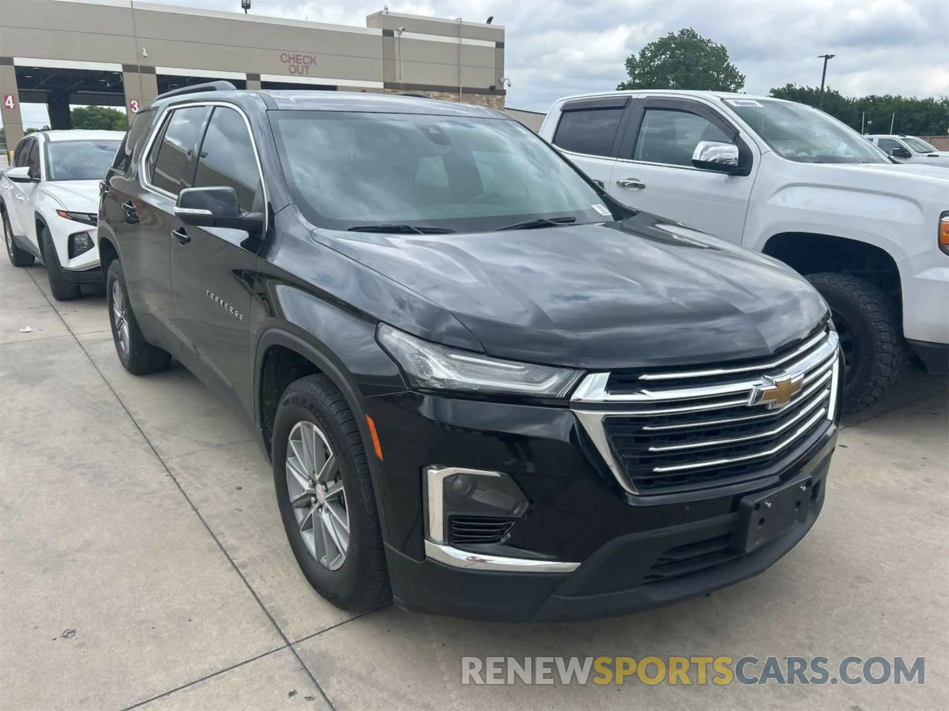 23 Photograph of a damaged car 1GNERGKW6NJ153965 CHEVROLET TRAVERSE 2022