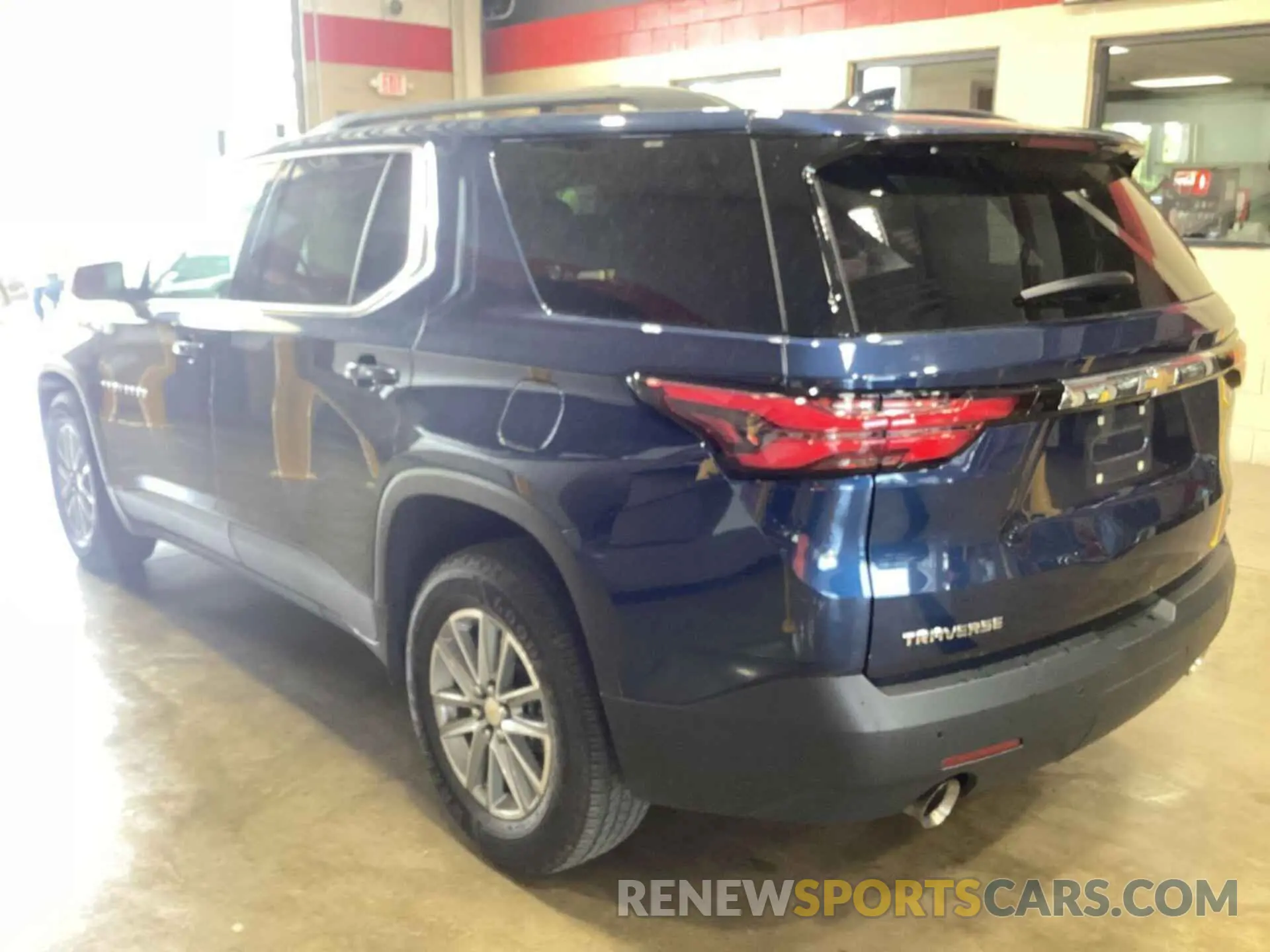 1 Photograph of a damaged car 1GNERGKW6NJ188540 CHEVROLET TRAVERSE 2022