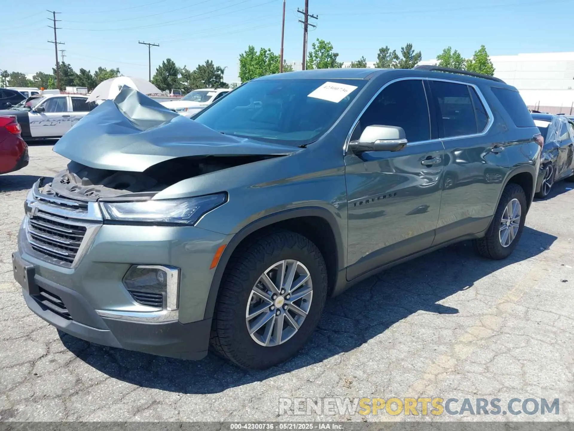 2 Photograph of a damaged car 1GNERGKW7NJ118951 CHEVROLET TRAVERSE 2022