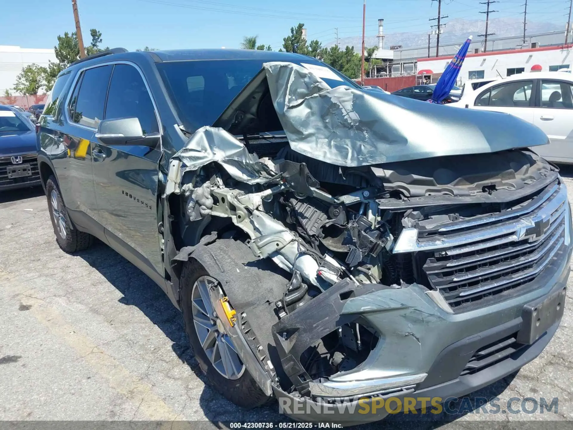 6 Photograph of a damaged car 1GNERGKW7NJ118951 CHEVROLET TRAVERSE 2022