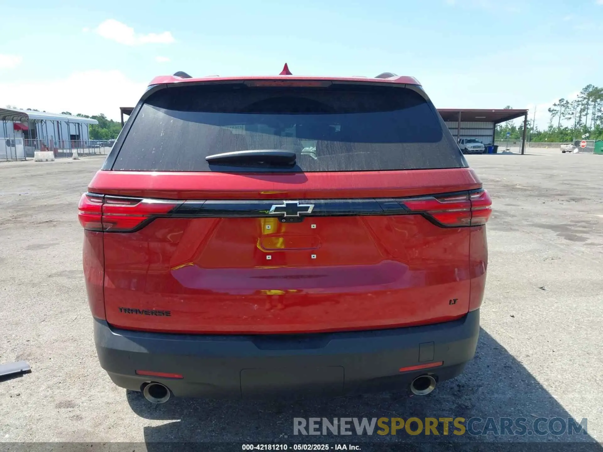 16 Photograph of a damaged car 1GNERGKW7NJ154137 CHEVROLET TRAVERSE 2022