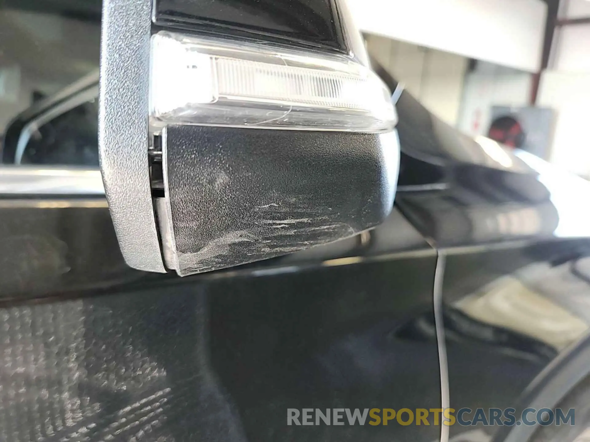 19 Photograph of a damaged car 1GNERGKW9NJ150624 CHEVROLET TRAVERSE 2022