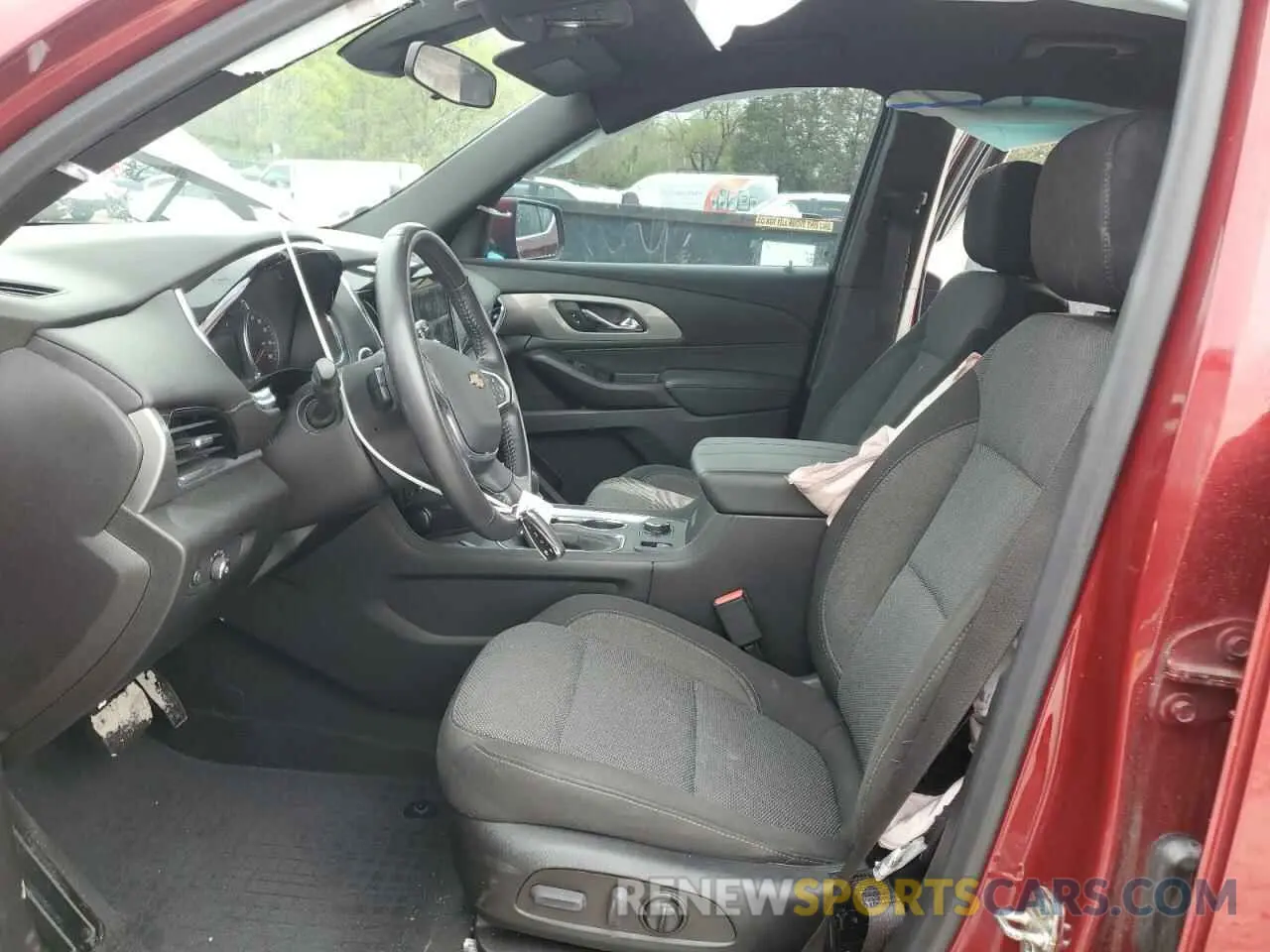 7 Photograph of a damaged car 1GNERGKWXNJ105353 CHEVROLET TRAVERSE 2022