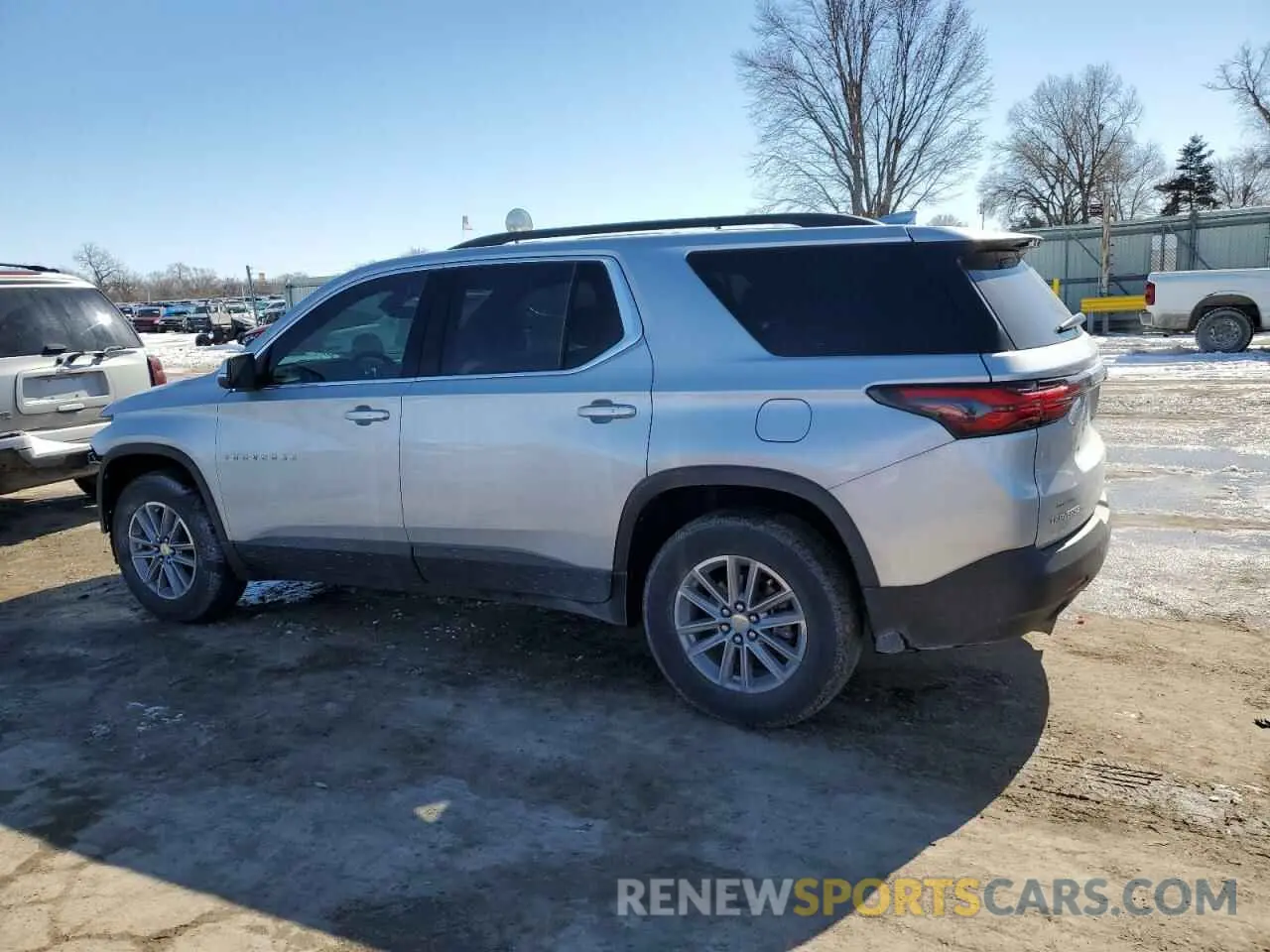 2 Фотография поврежденного автомобиля 1GNERGKWXNJ147604 CHEVROLET TRAVERSE 2022