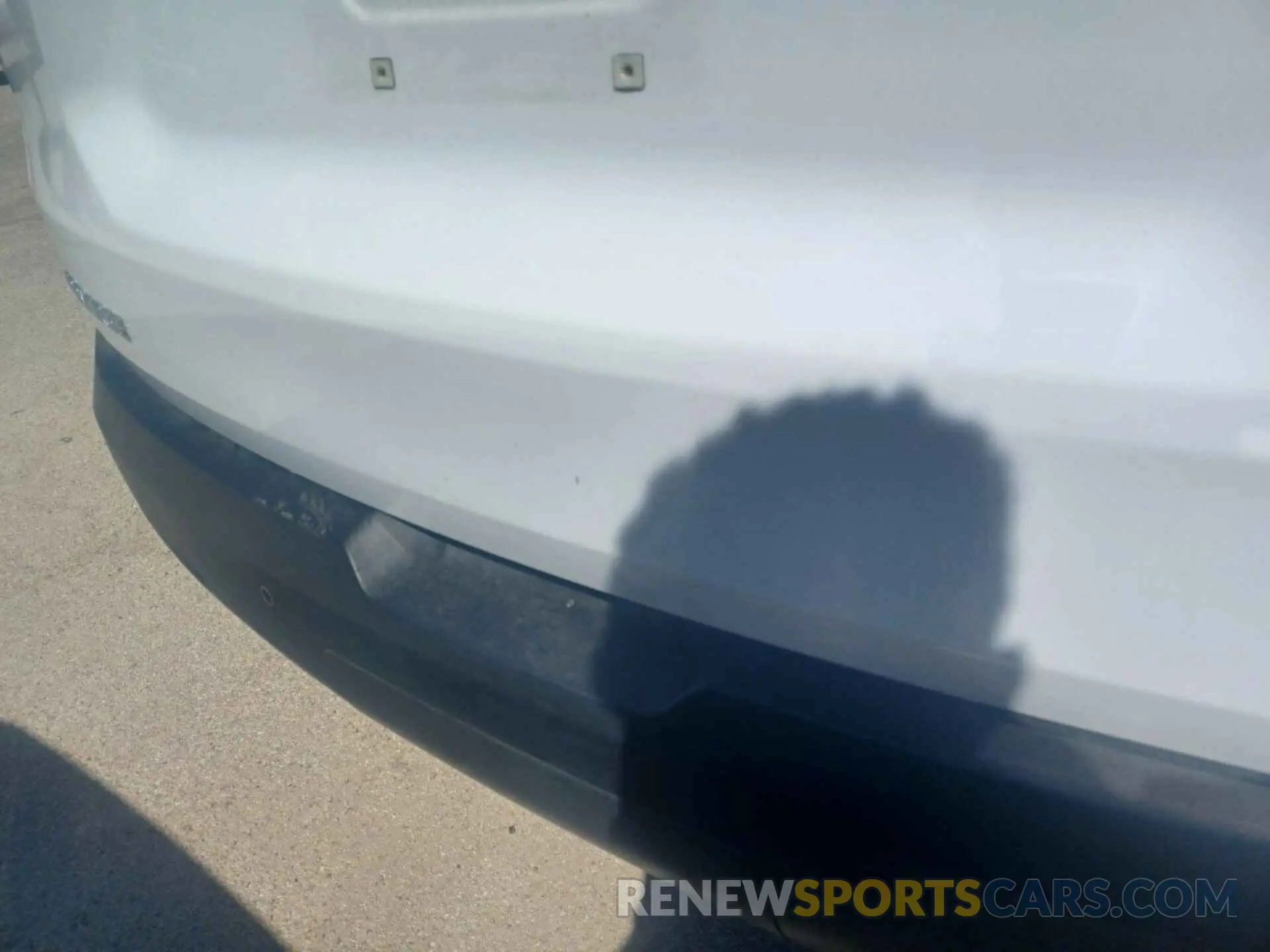 13 Photograph of a damaged car 1GNERGKWXNJ157677 CHEVROLET TRAVERSE 2022