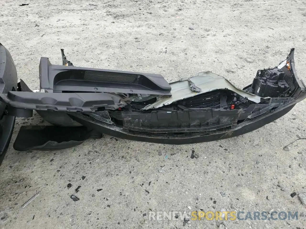 13 Photograph of a damaged car 1GNERHKW1NJ112214 CHEVROLET TRAVERSE 2022
