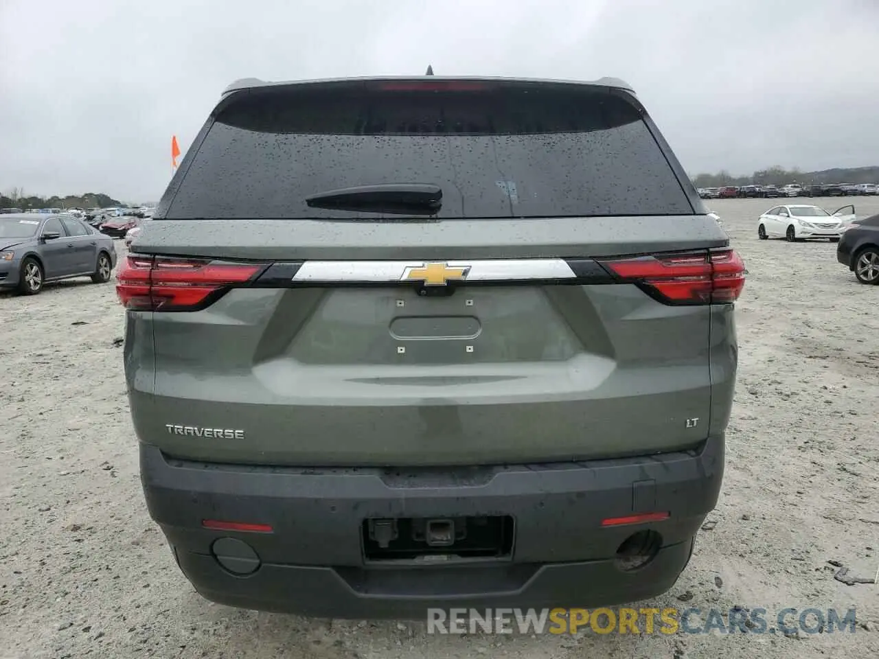 6 Photograph of a damaged car 1GNERHKW1NJ112214 CHEVROLET TRAVERSE 2022